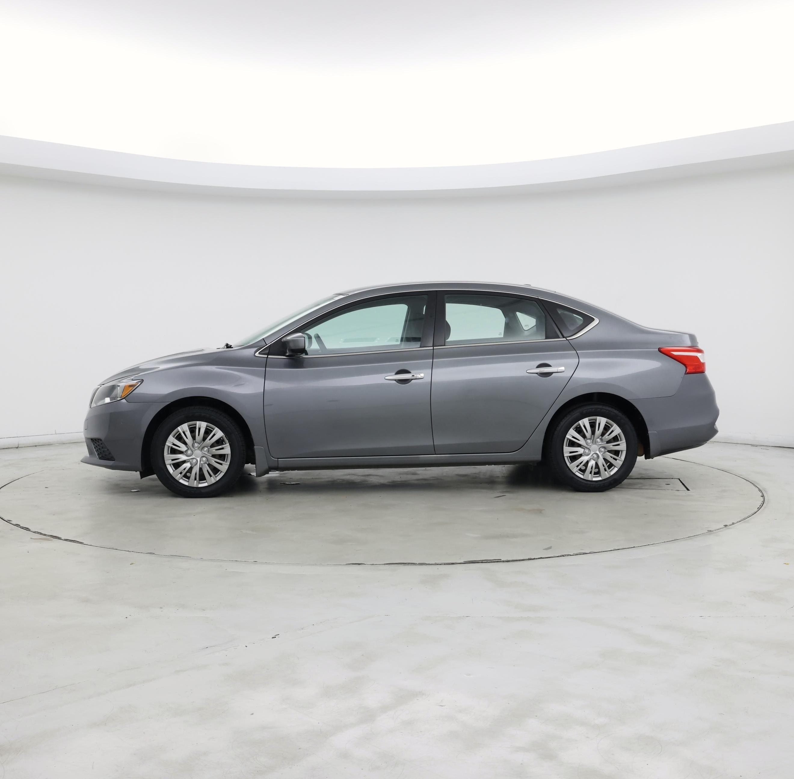 Thumbnail: 2017 Nissan Sentra - 3