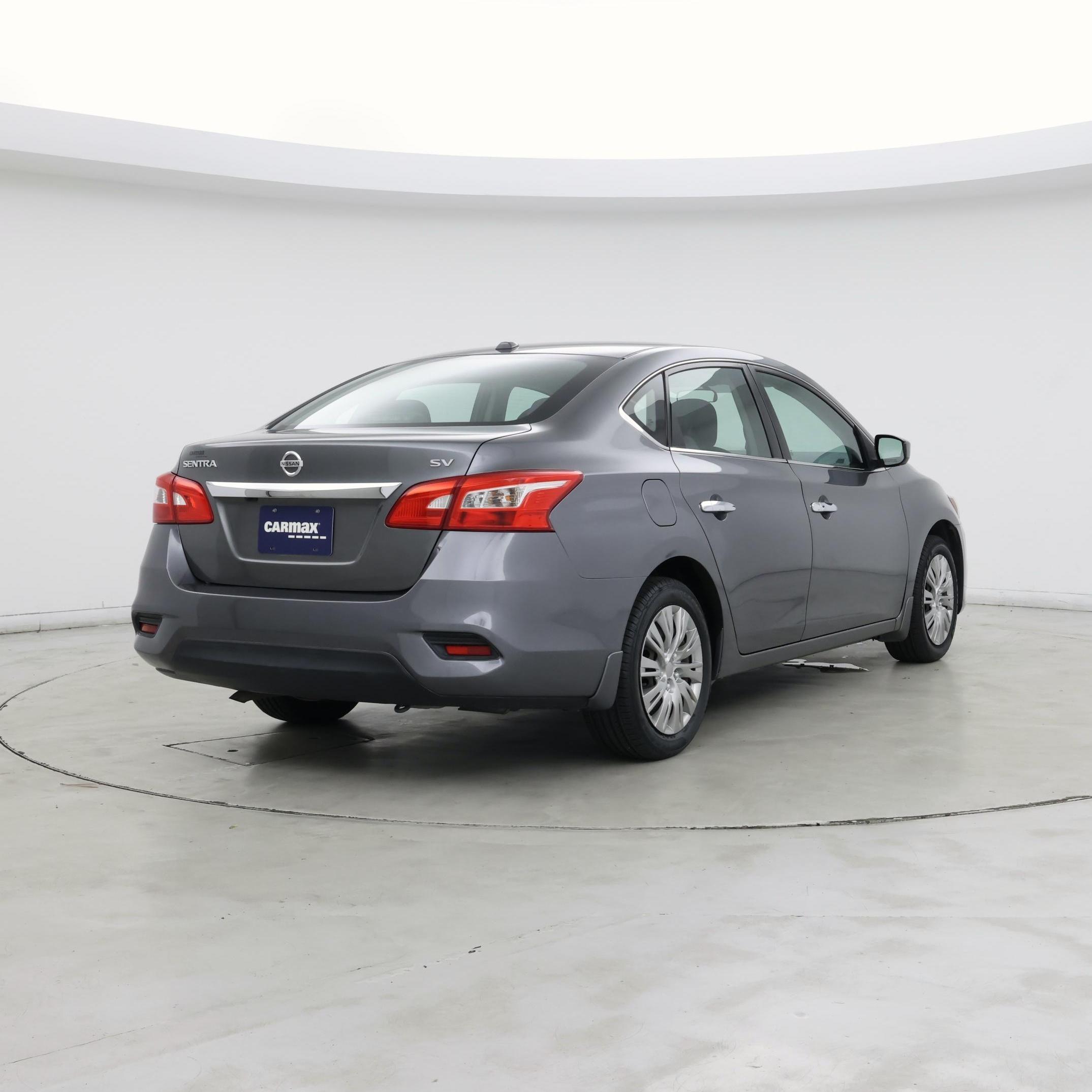 Thumbnail: 2017 Nissan Sentra - 8