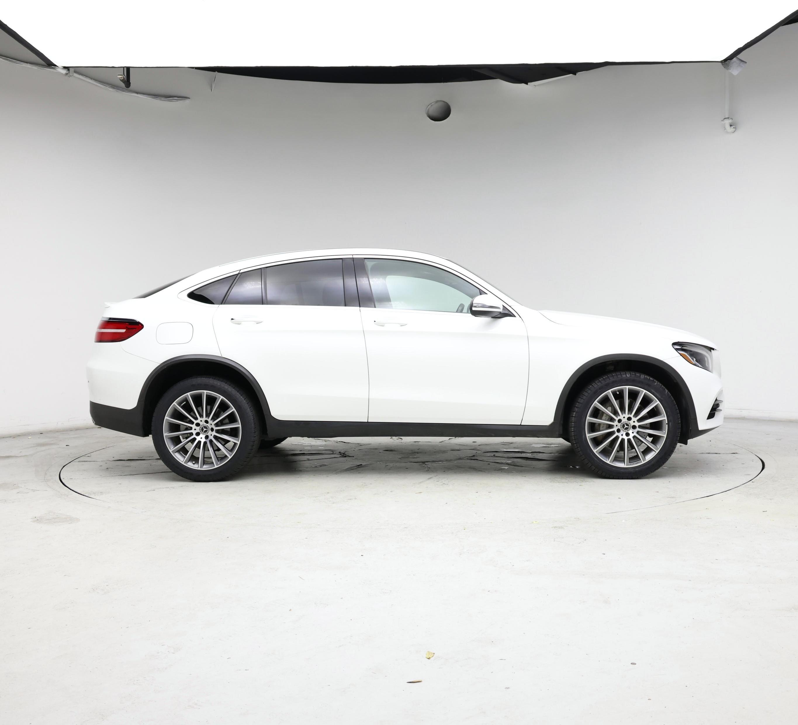 Thumbnail: 2019 Mercedes-Benz GLC - 7