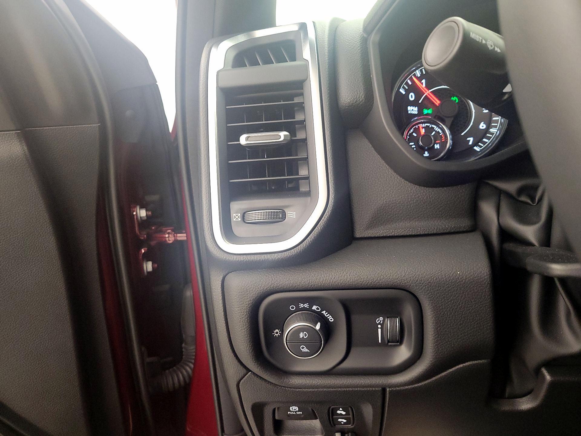 Thumbnail: 2025 RAM 1500 - 13