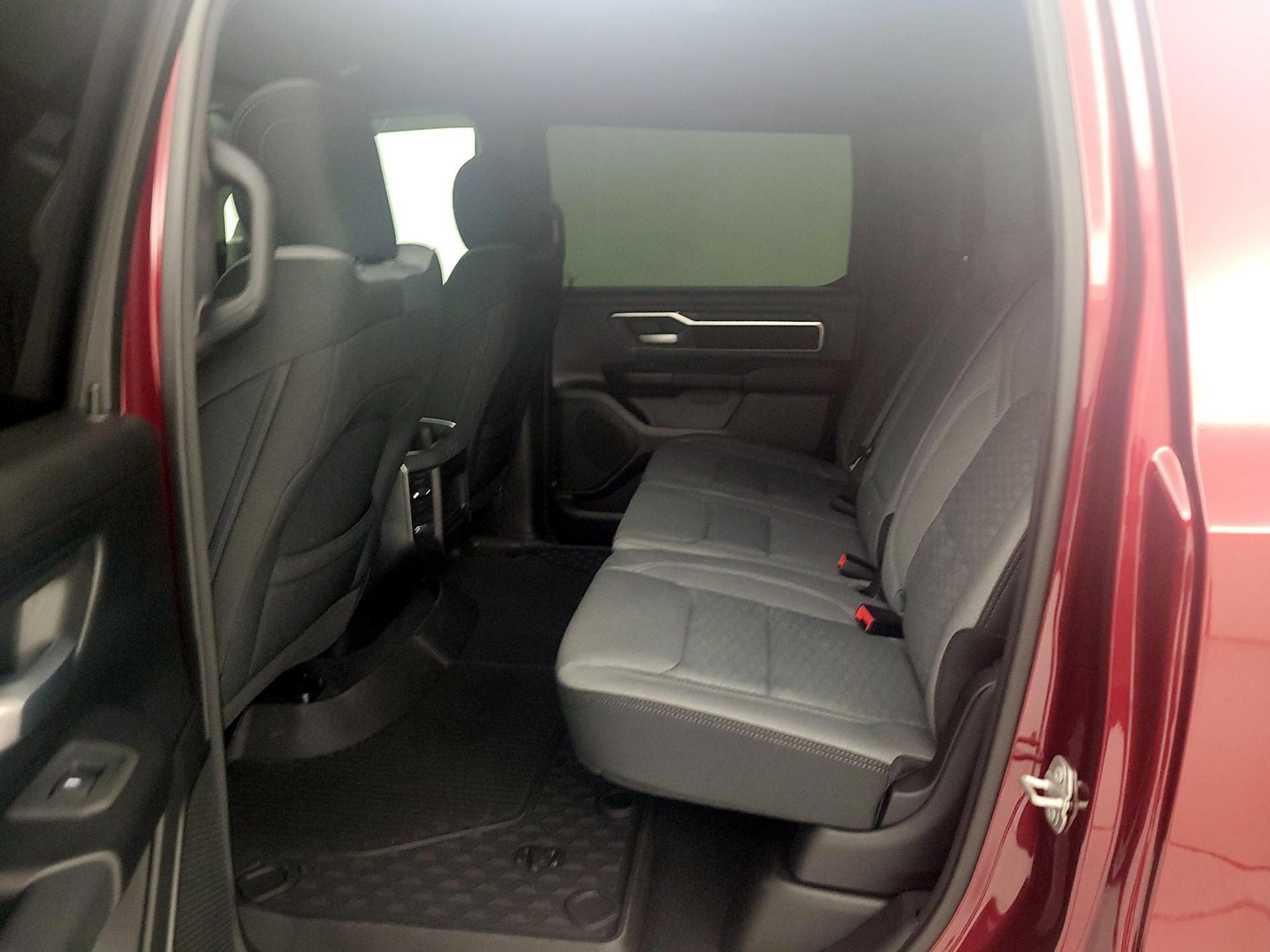 Thumbnail: 2025 RAM 1500 - 18