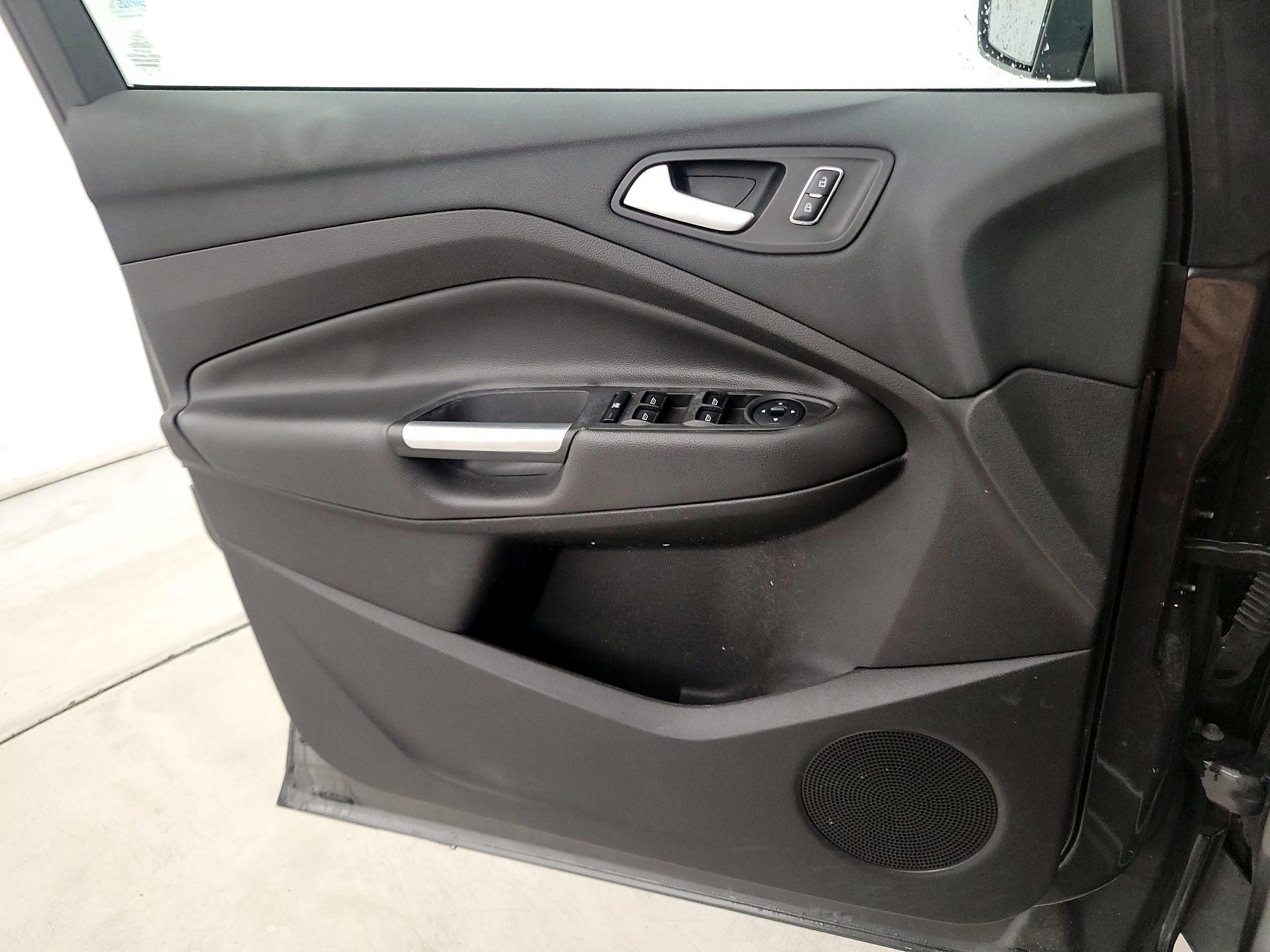 Thumbnail: 2016 Ford Escape - 12