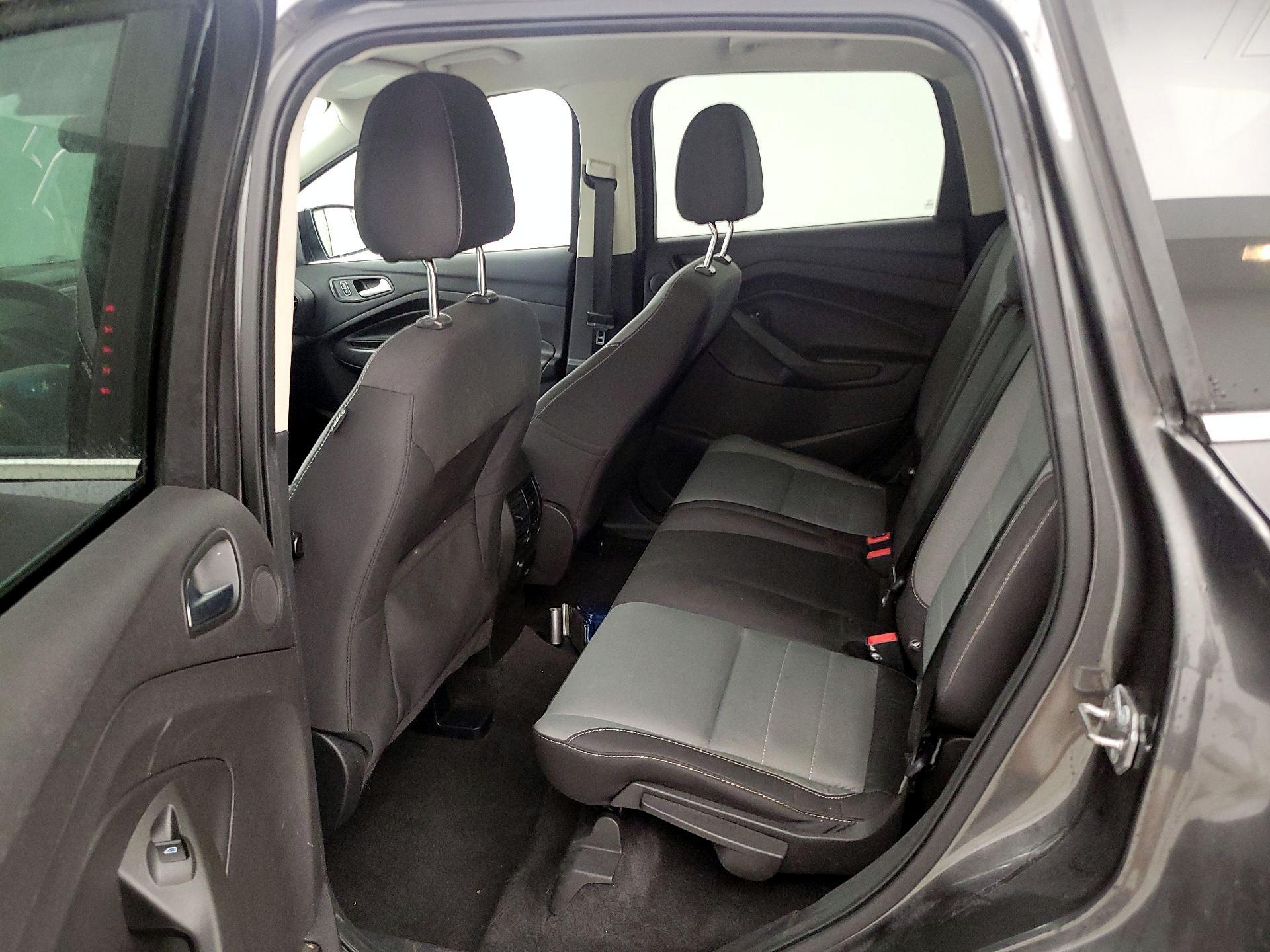 Thumbnail: 2016 Ford Escape - 19