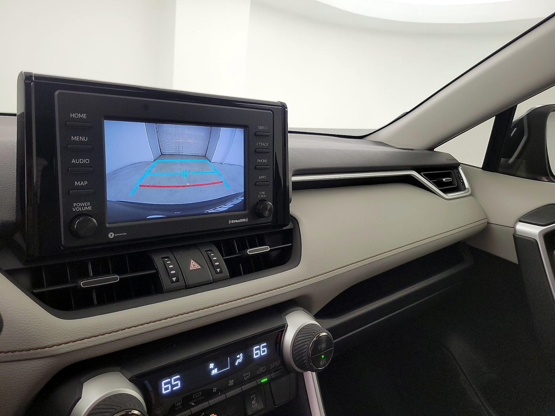 Thumbnail: 2022 Toyota RAV4 - 12