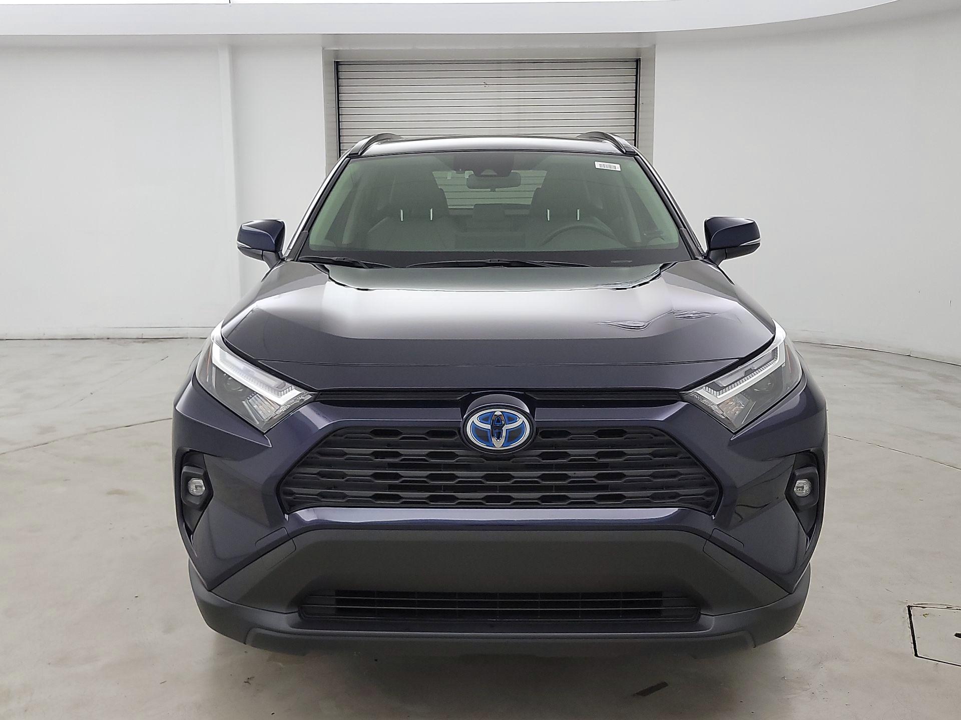 Thumbnail: 2022 Toyota RAV4 - 2