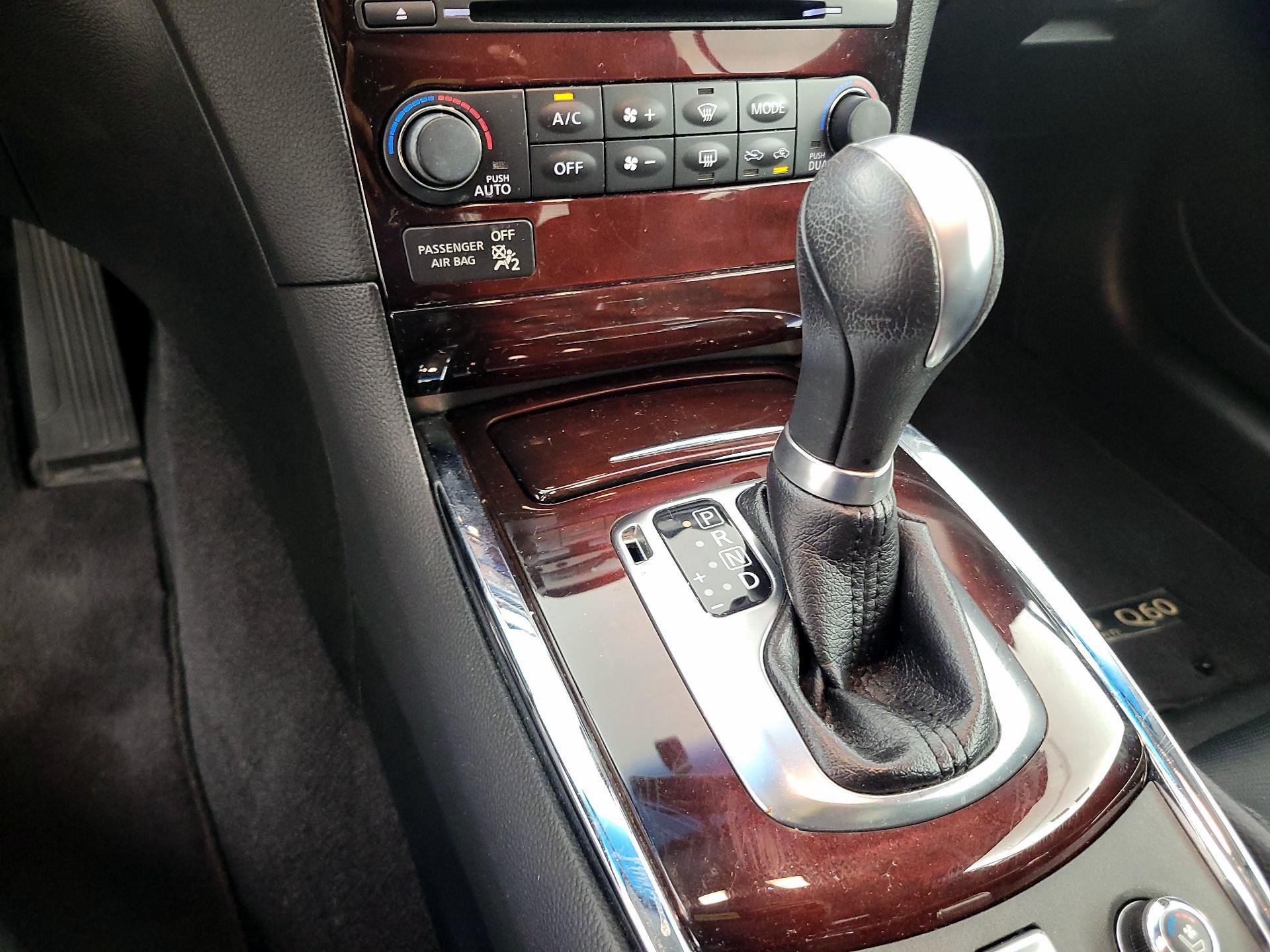 Thumbnail: 2015 INFINITI Q60 - 16