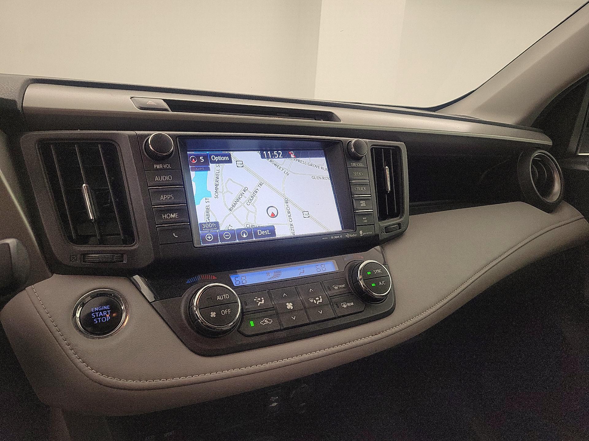 Thumbnail: 2016 Toyota RAV4 - 14
