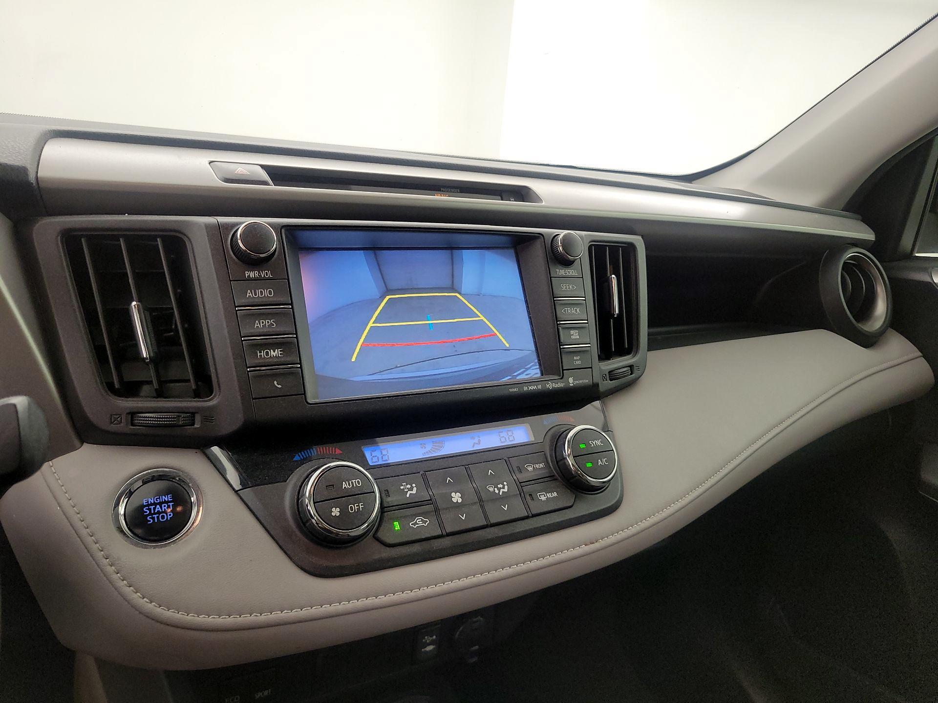 Thumbnail: 2016 Toyota RAV4 - 15