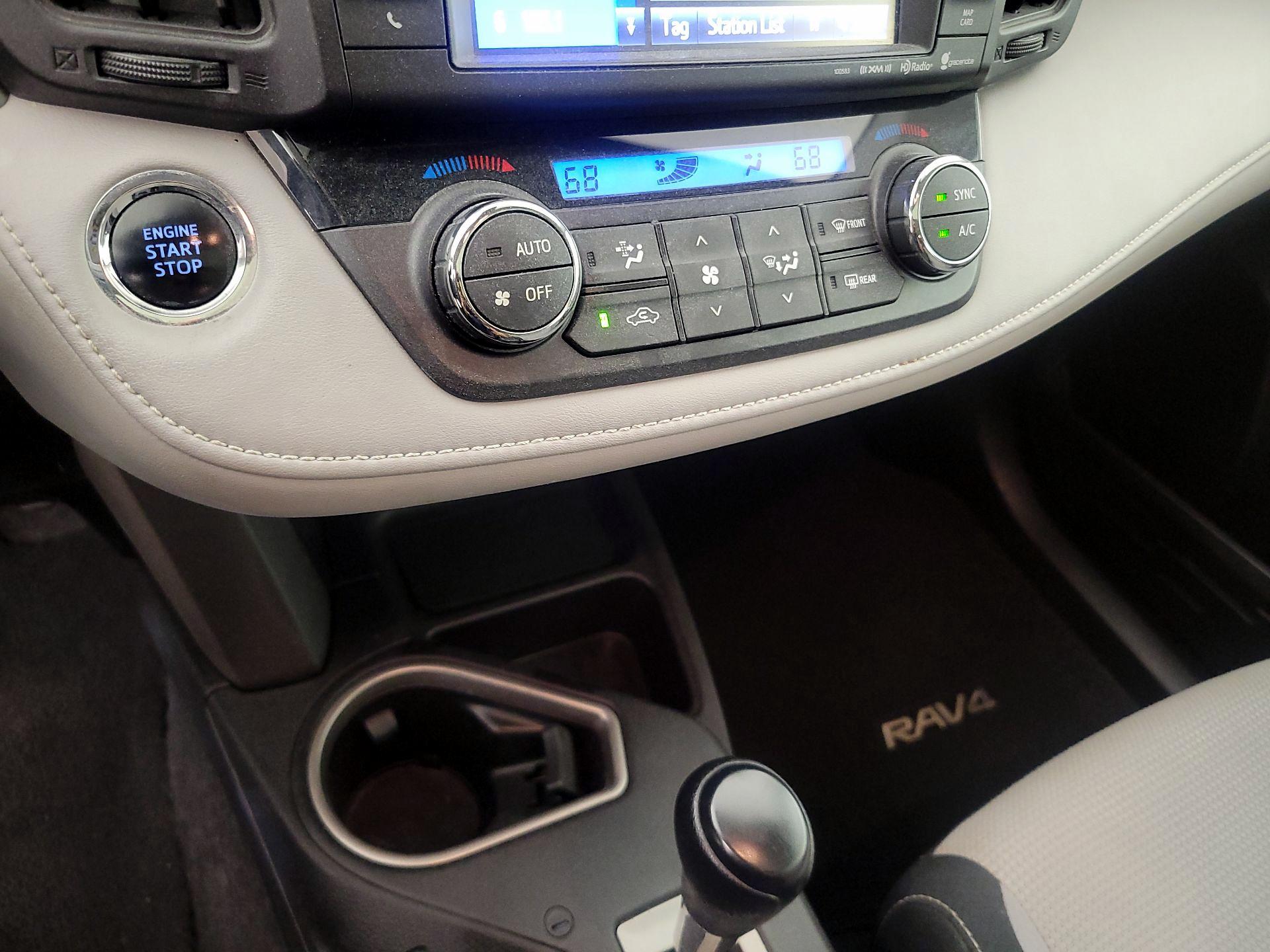 Thumbnail: 2016 Toyota RAV4 - 17