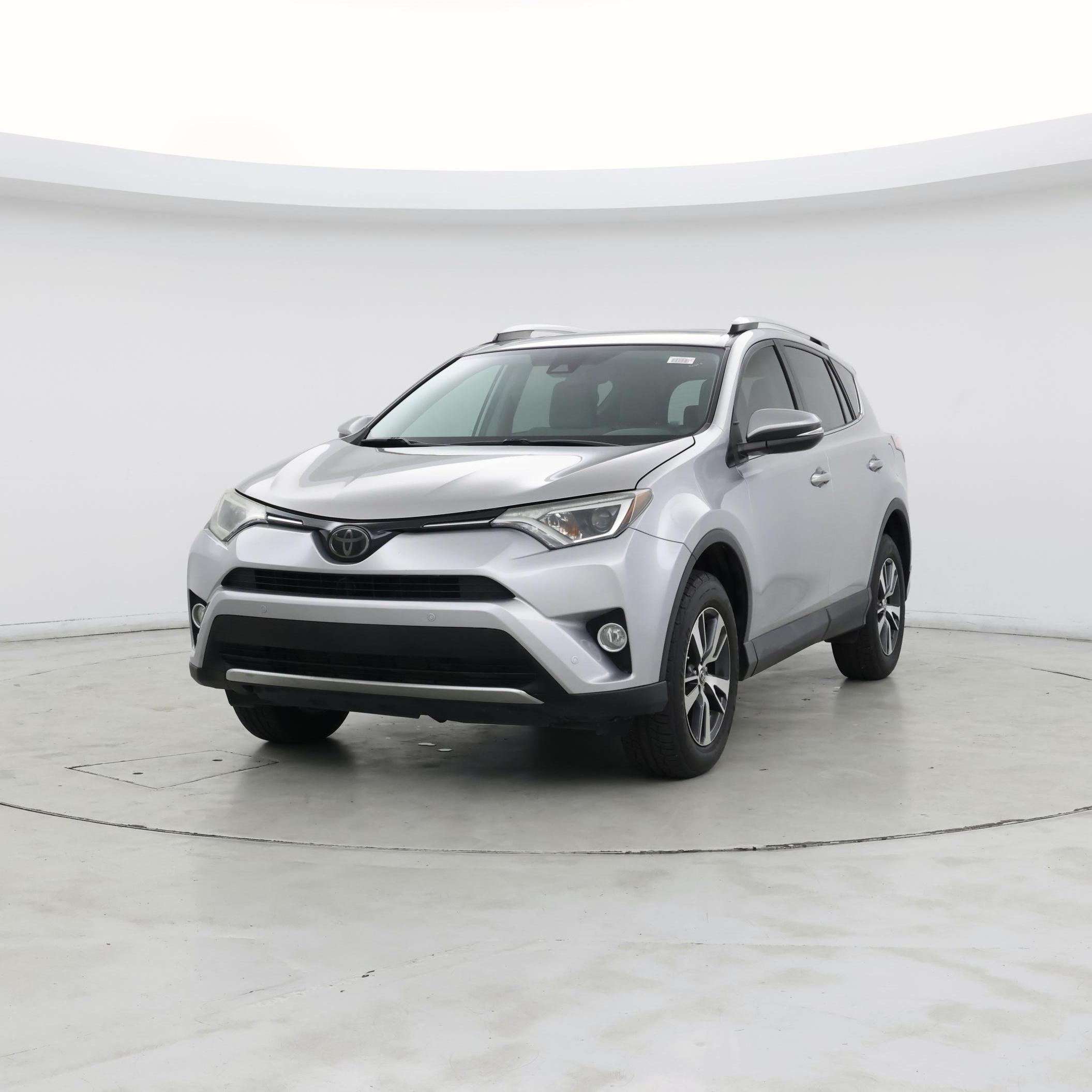 Thumbnail: 2016 Toyota RAV4 - 4