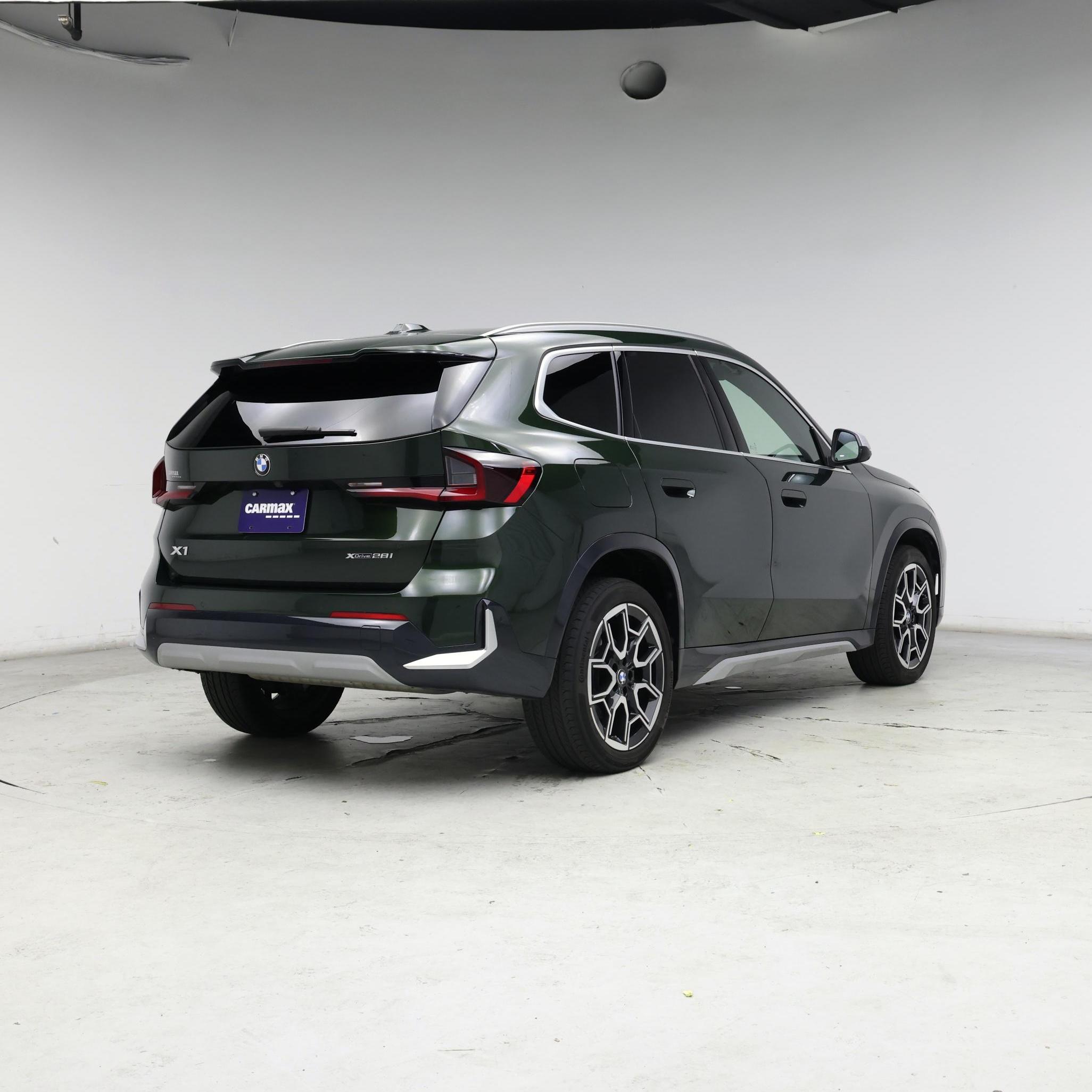 Thumbnail: 2023 BMW X1 - 8