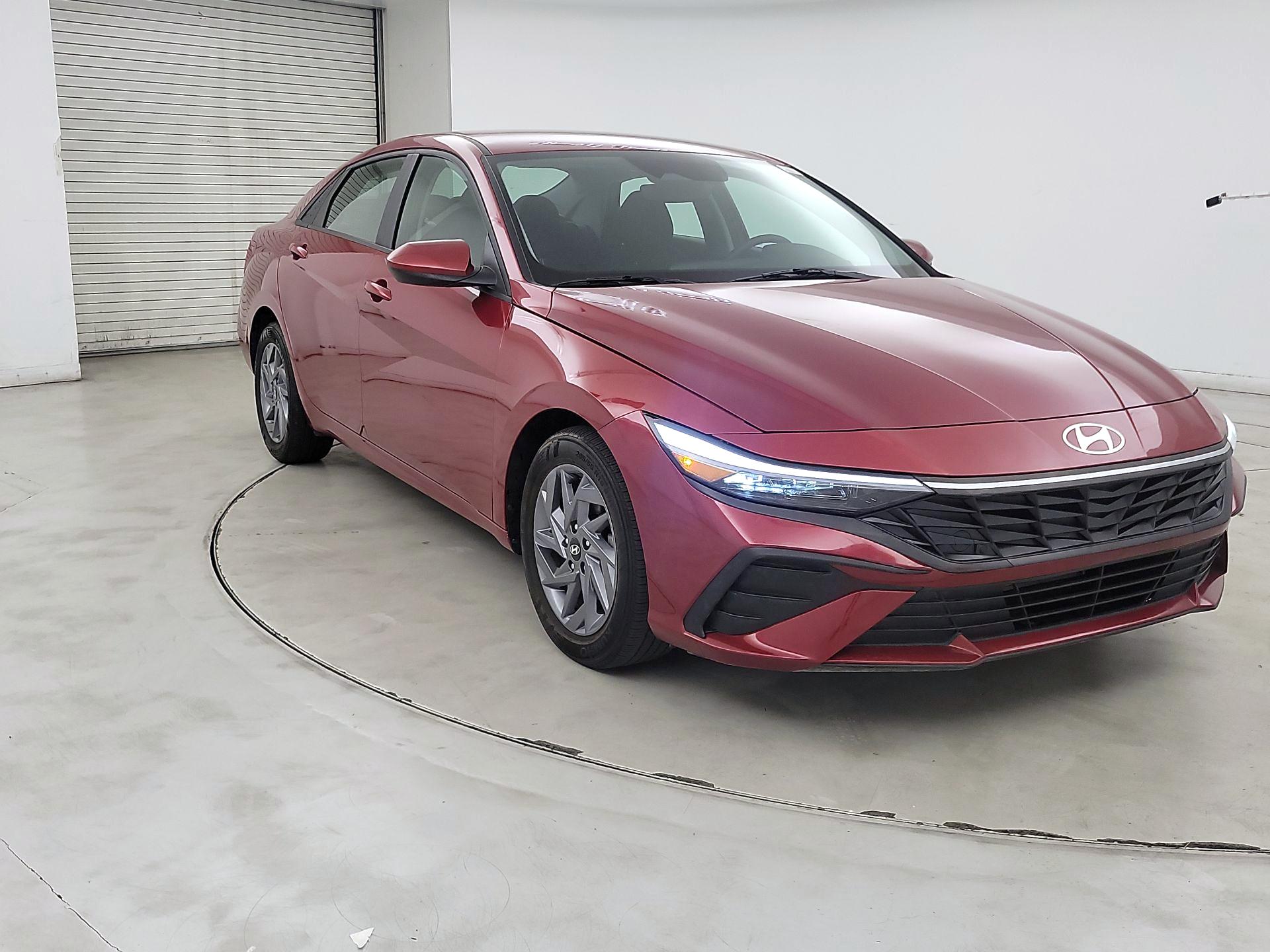 Thumbnail: 2024 Hyundai Elantra - 3