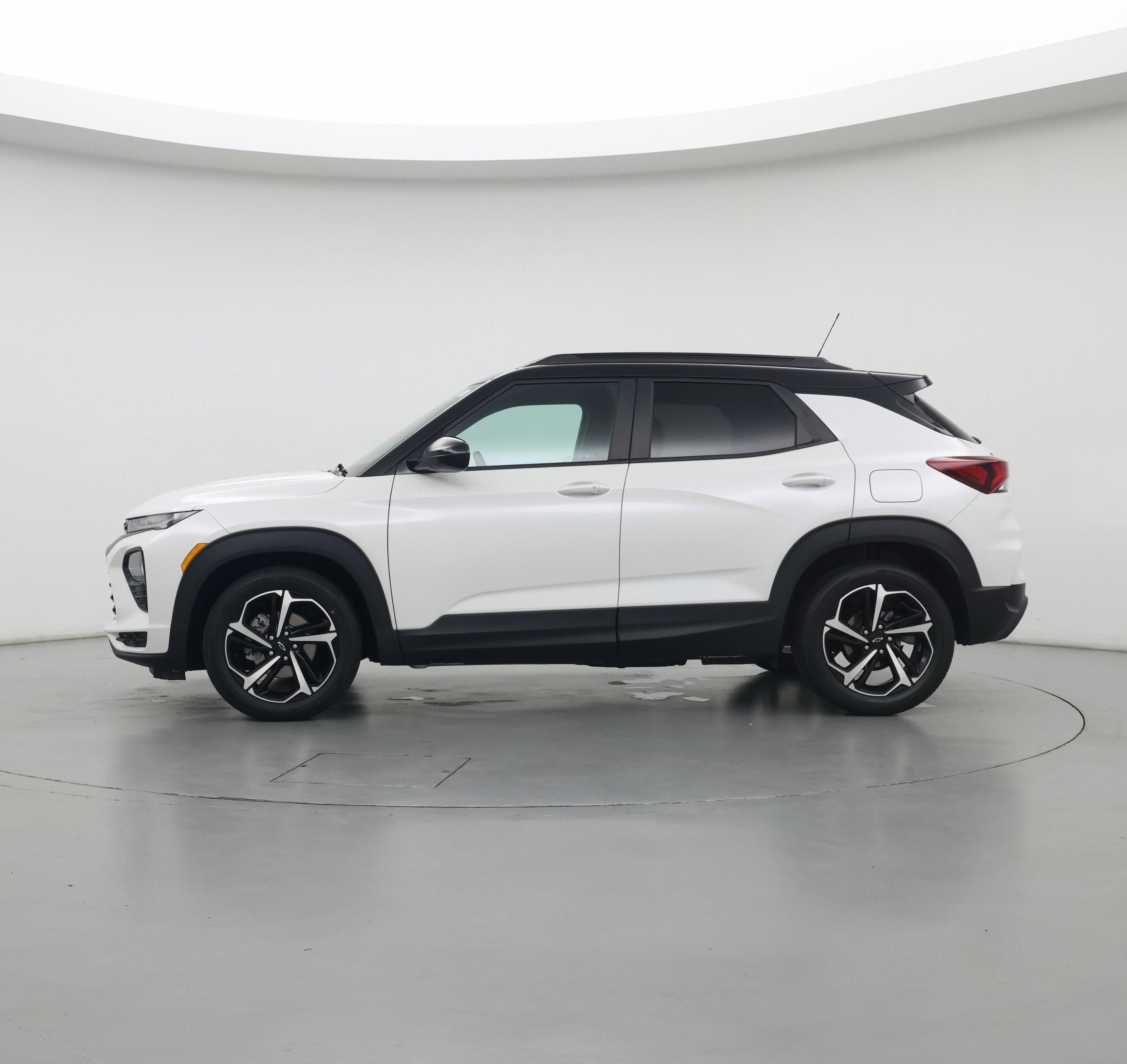 Thumbnail: 2023 Chevrolet TrailBlazer - 3