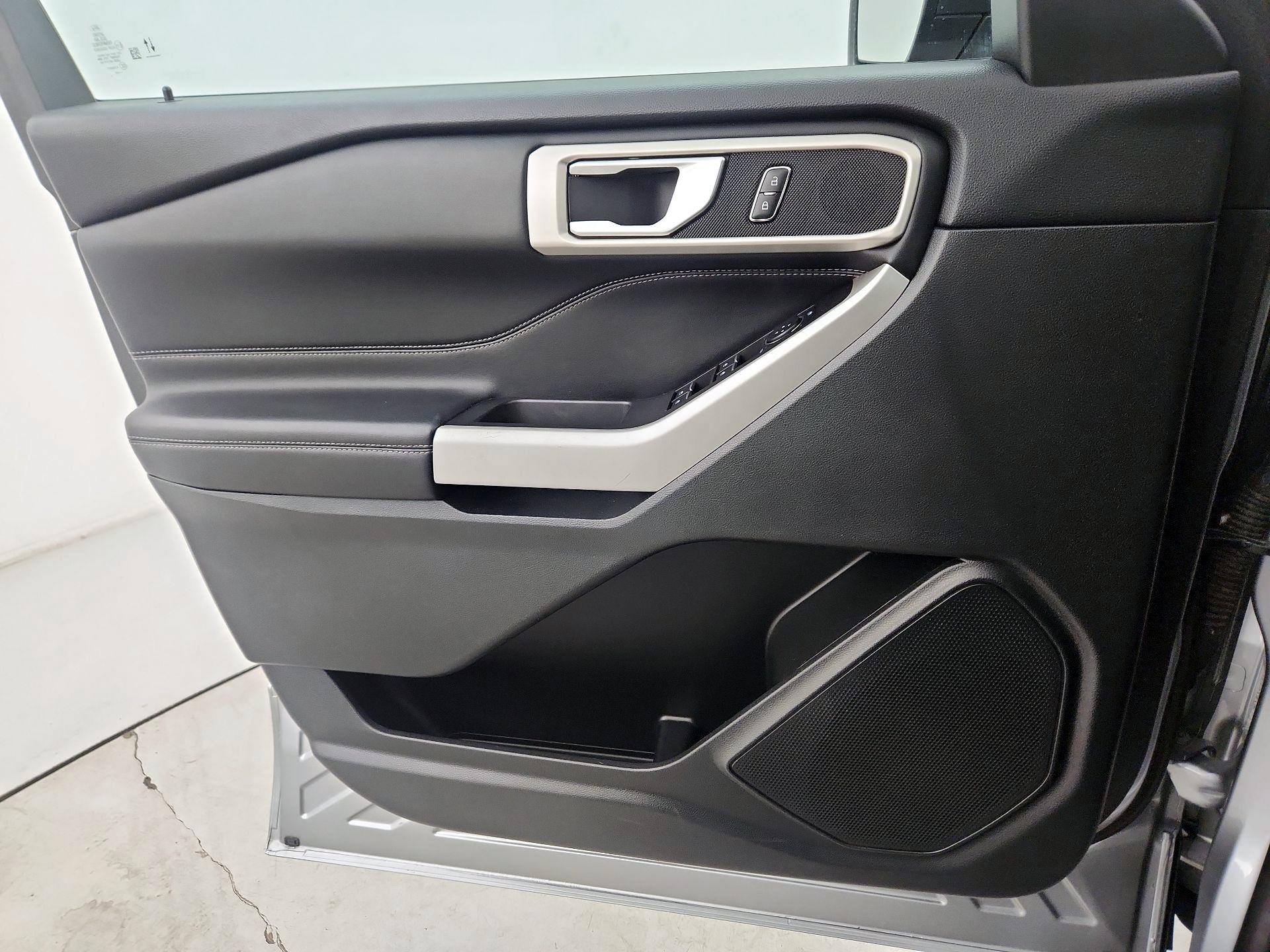 Thumbnail: 2023 Ford Explorer - 12