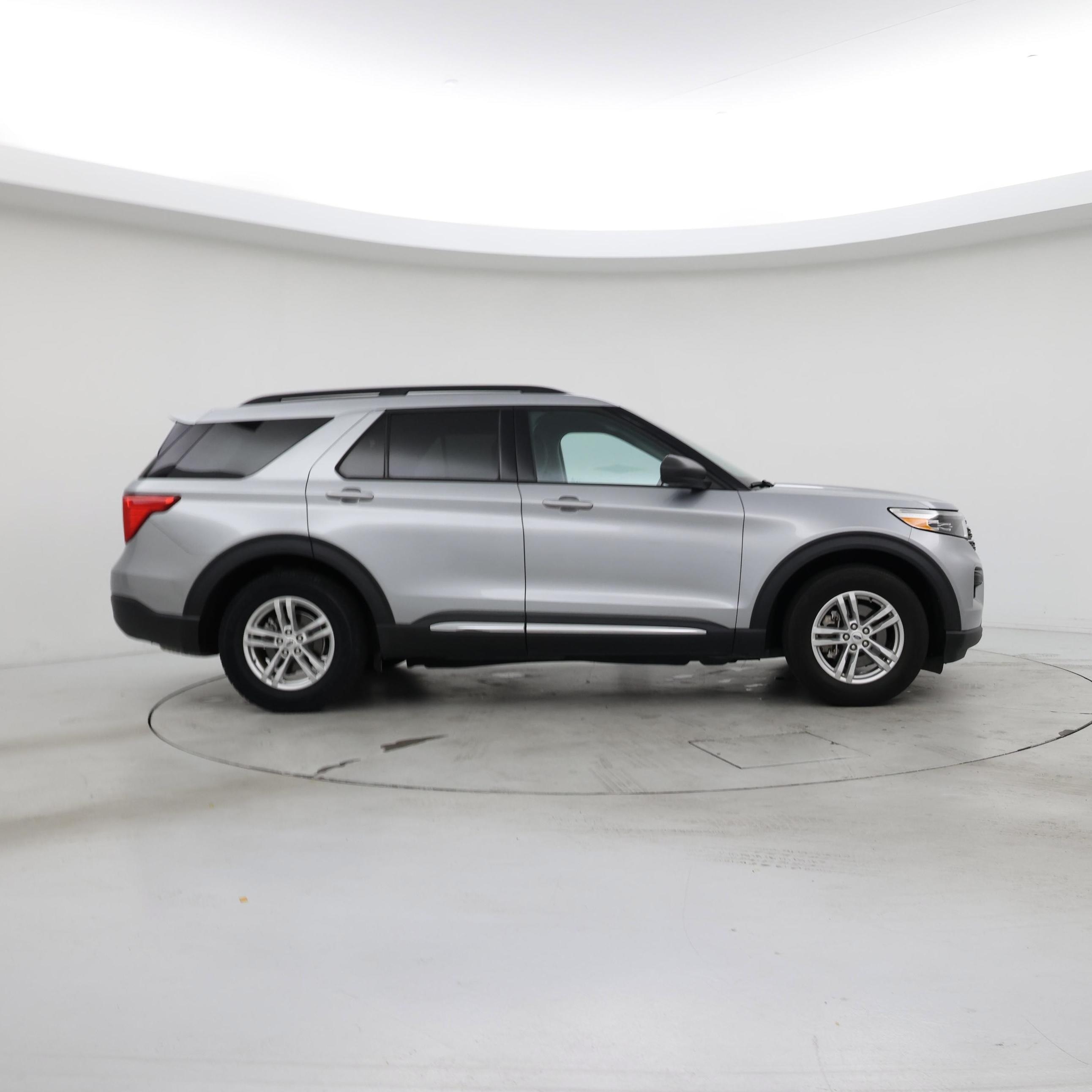 Thumbnail: 2023 Ford Explorer - 7