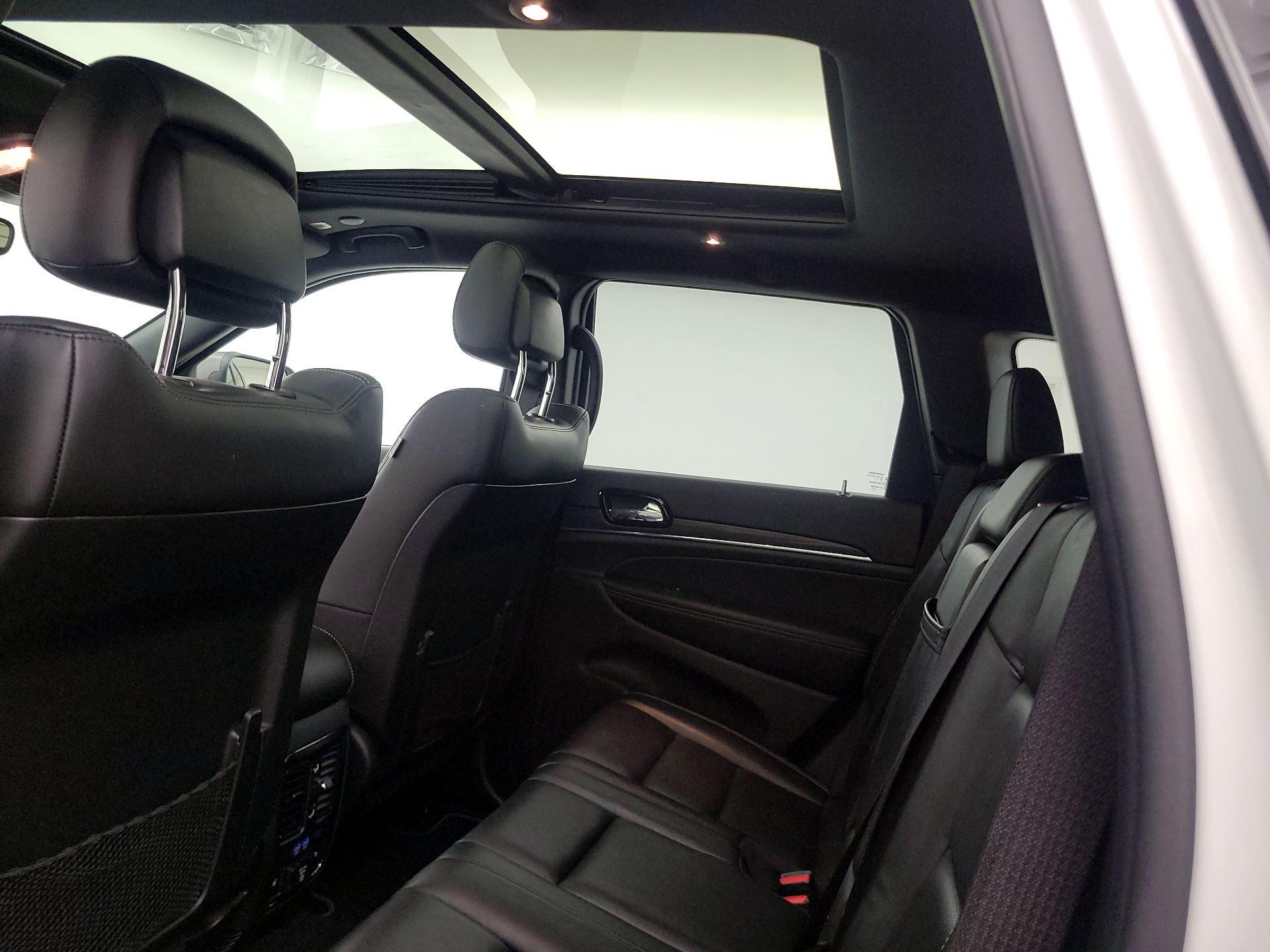 Thumbnail: 2021 Jeep Grand Cherokee - 18