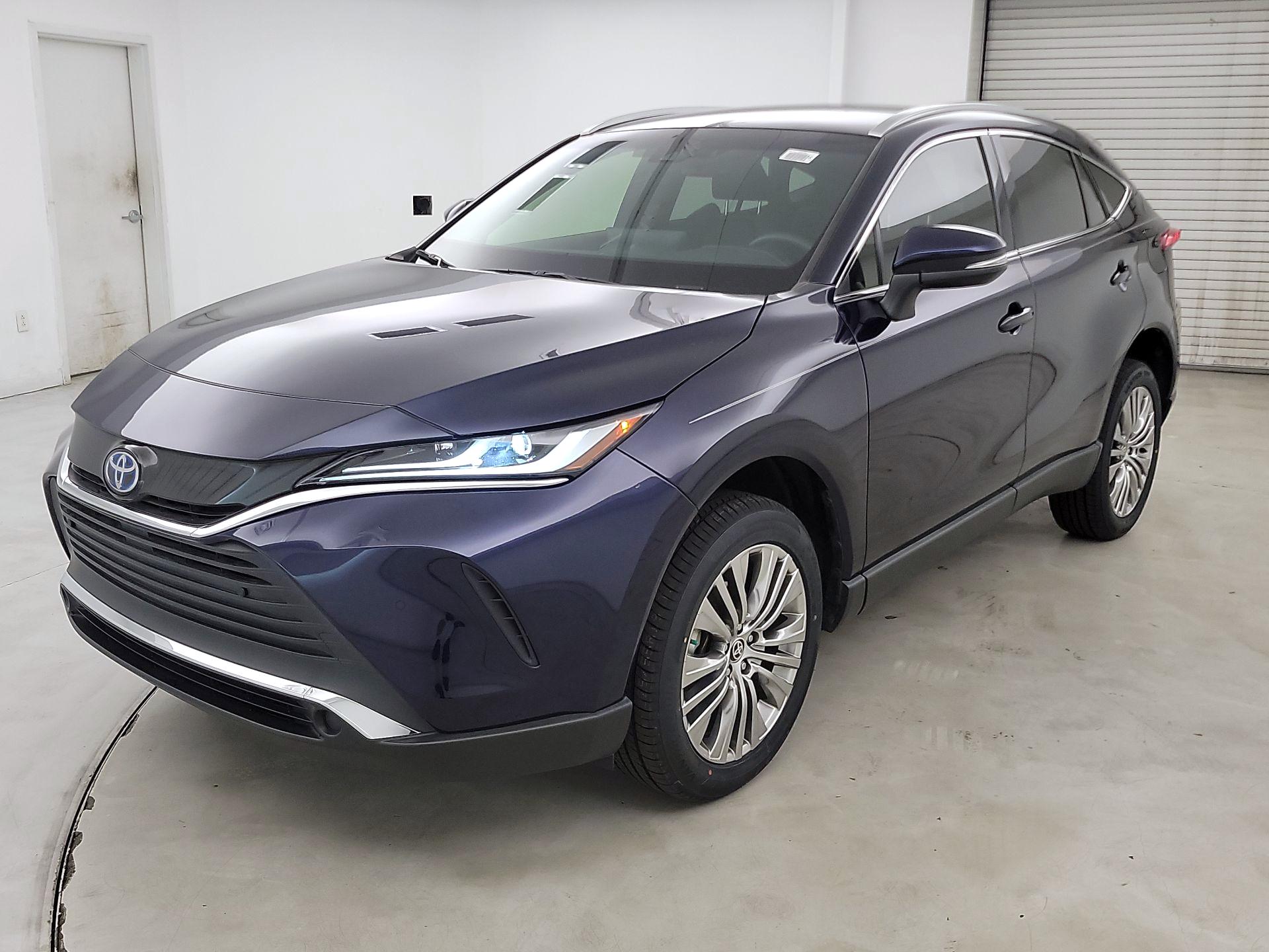 Thumbnail: 2022 Toyota Venza - 1