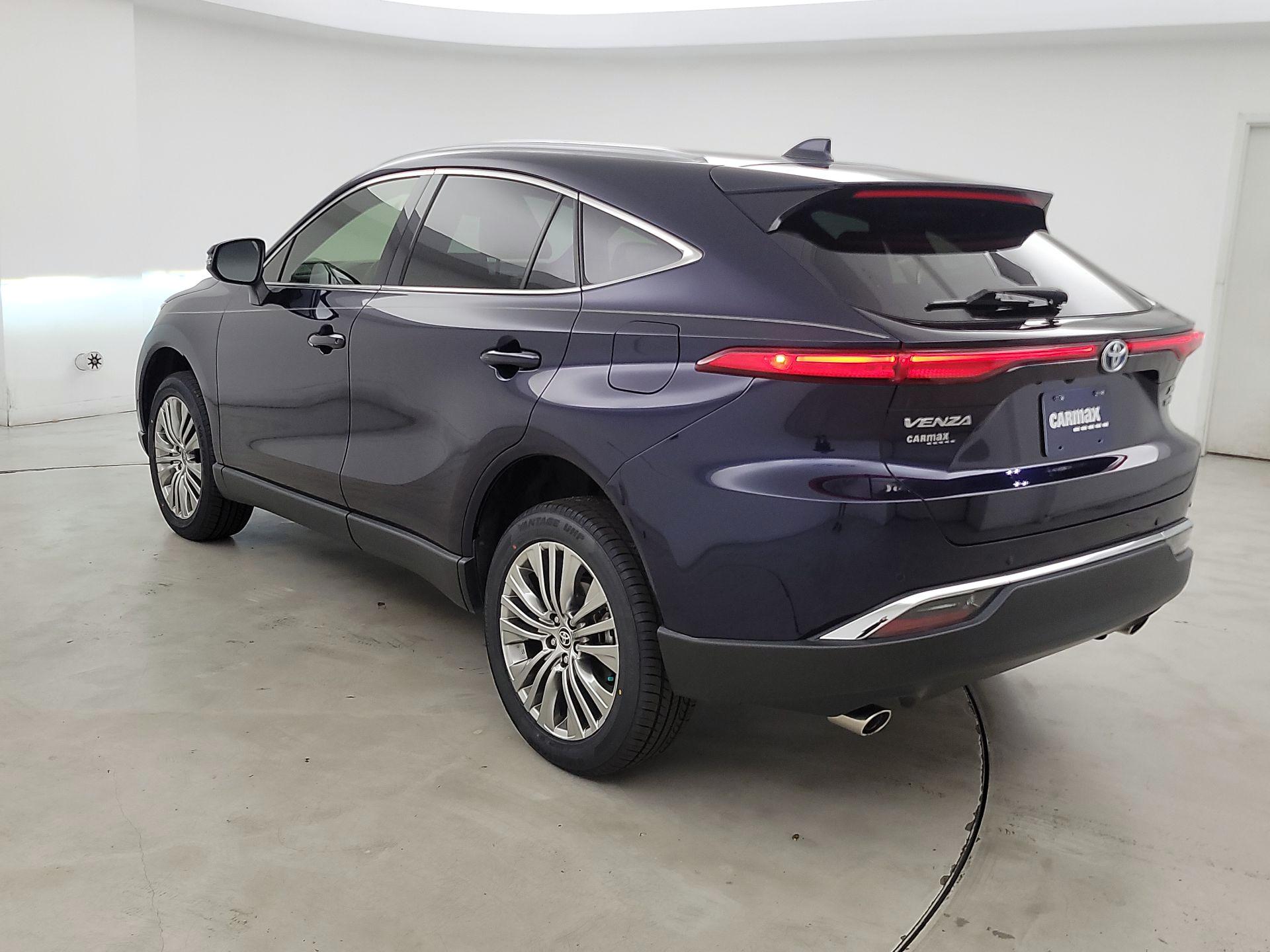 Thumbnail: 2022 Toyota Venza - 7