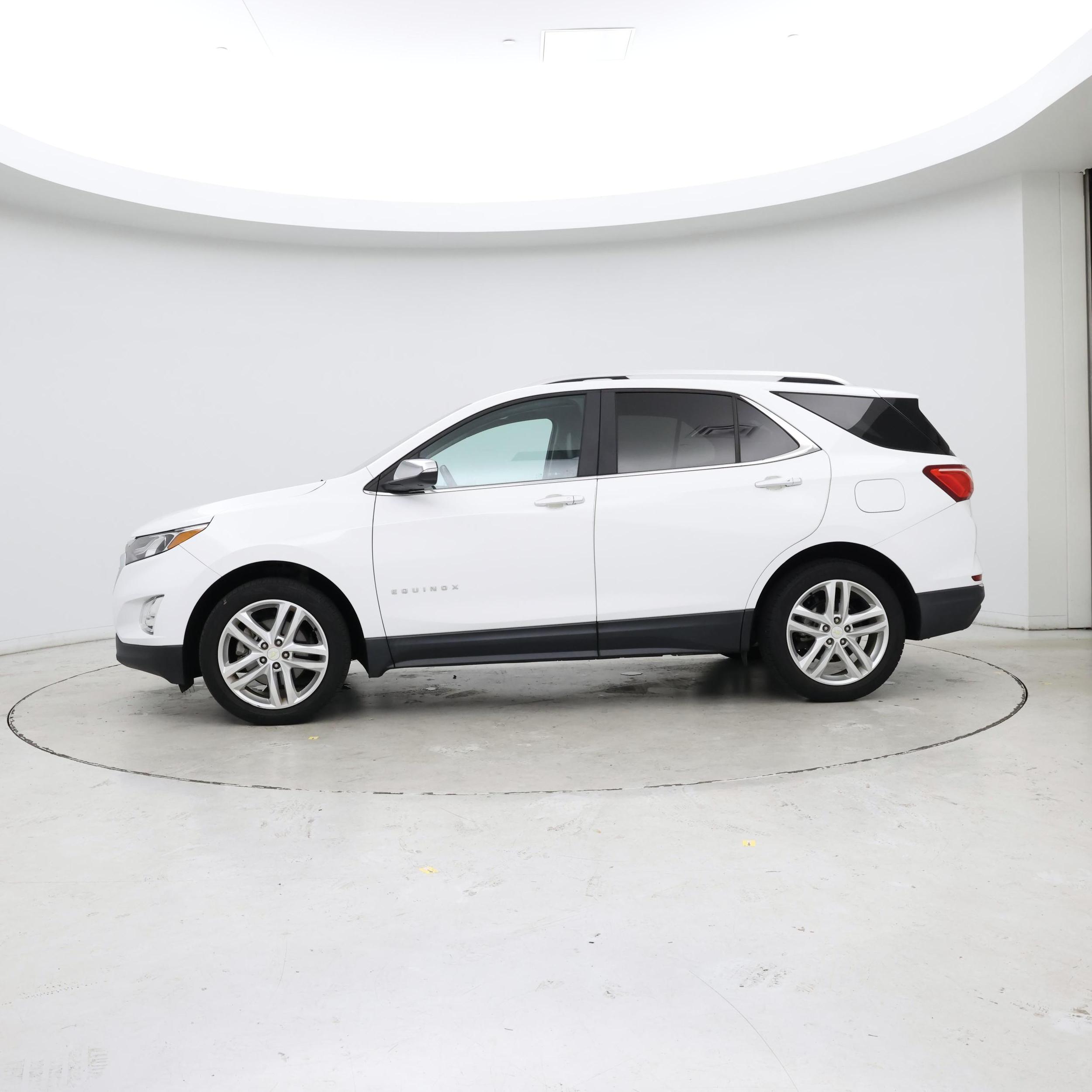 Thumbnail: 2018 Chevrolet Equinox - 3