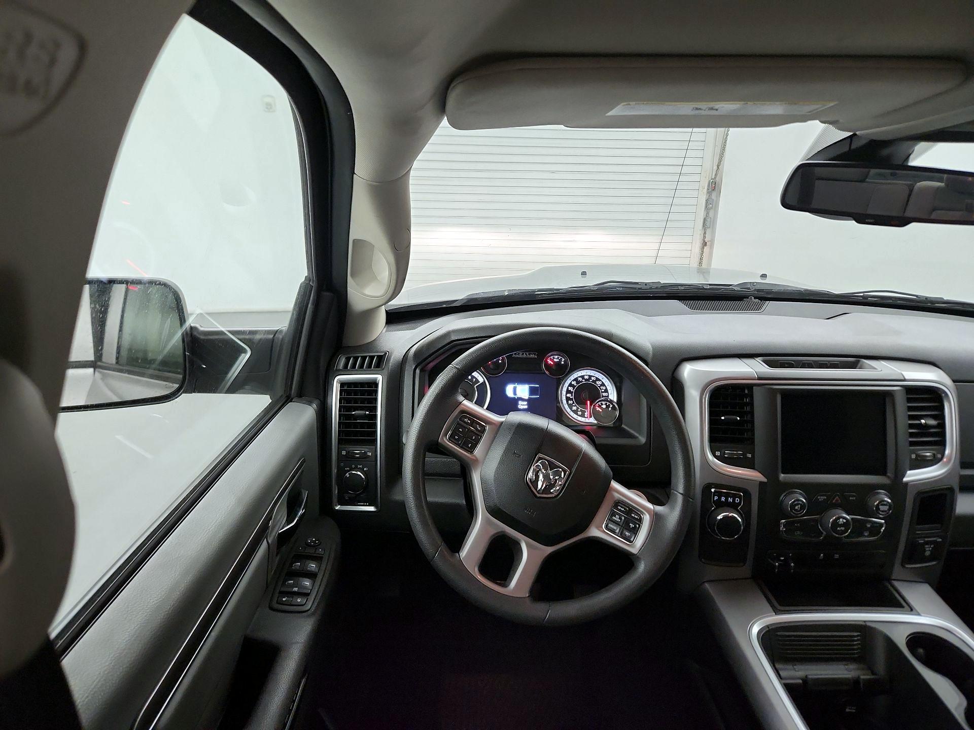 Thumbnail: 2023 RAM 1500 Classic - 10