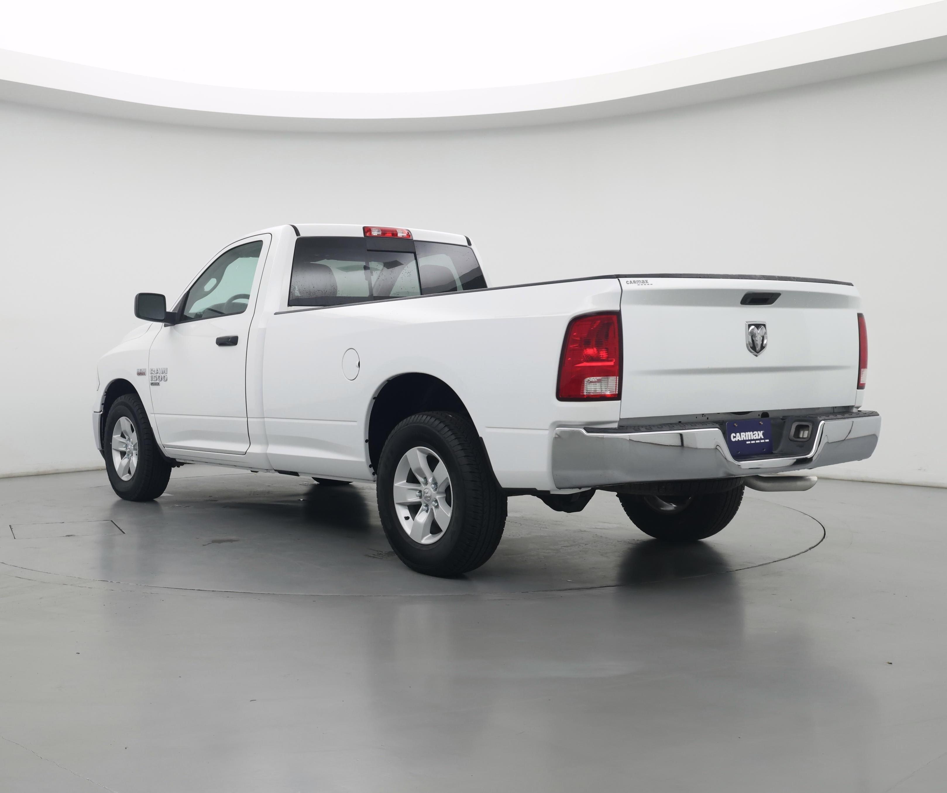 Thumbnail: 2020 RAM 1500 Classic - 2