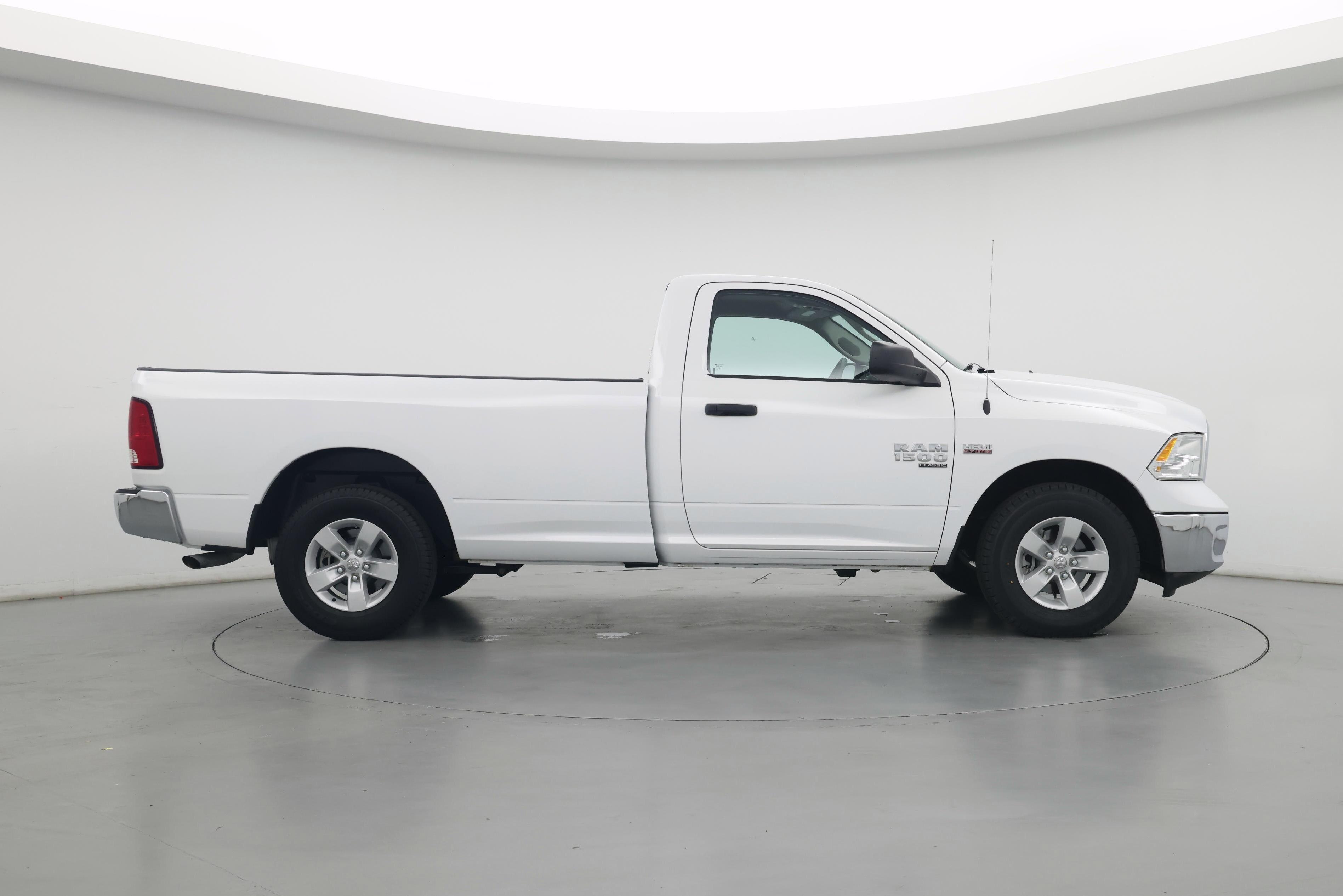 Thumbnail: 2020 RAM 1500 Classic - 7