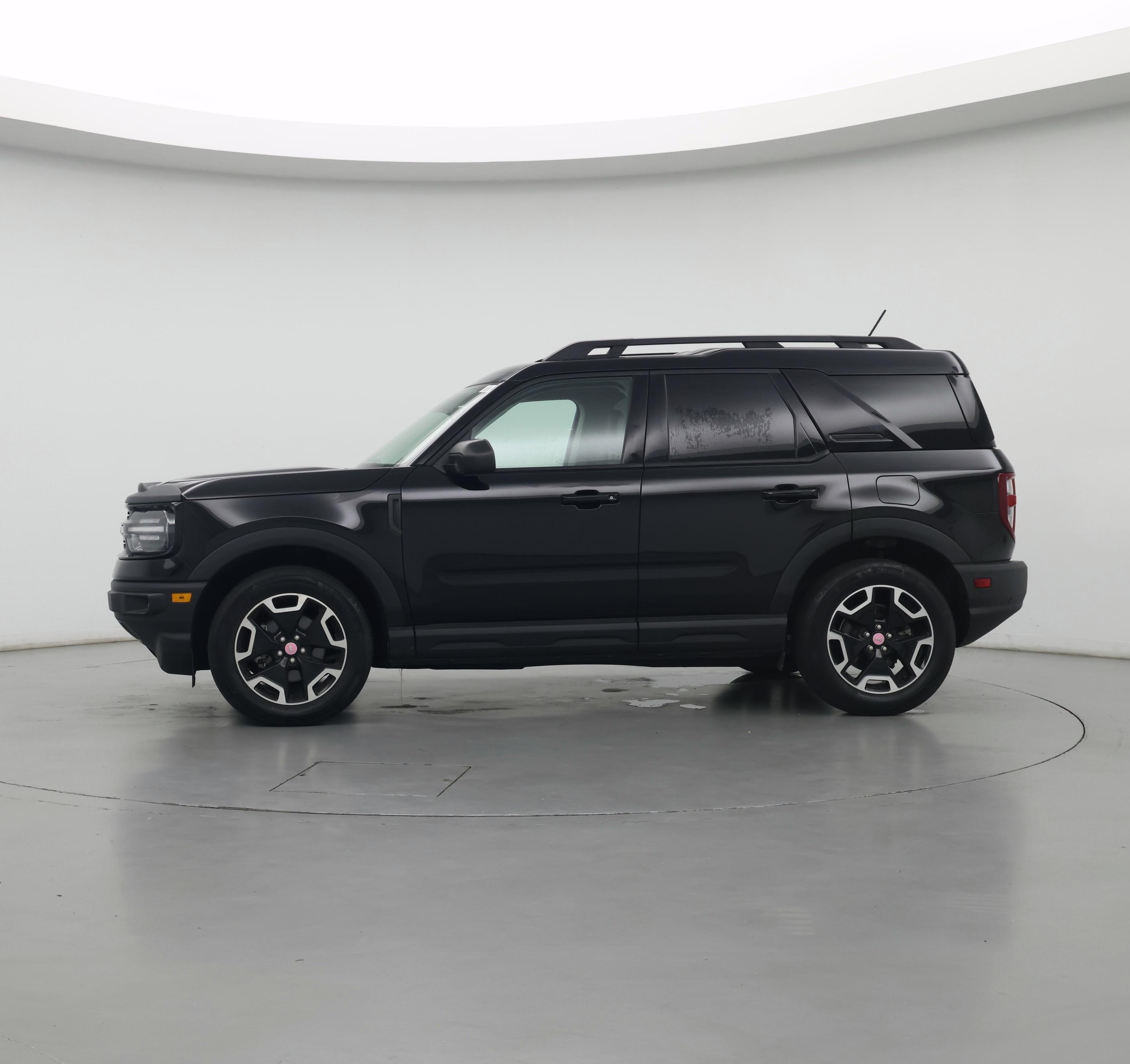 Thumbnail: 2023 Ford Bronco Sport - 3