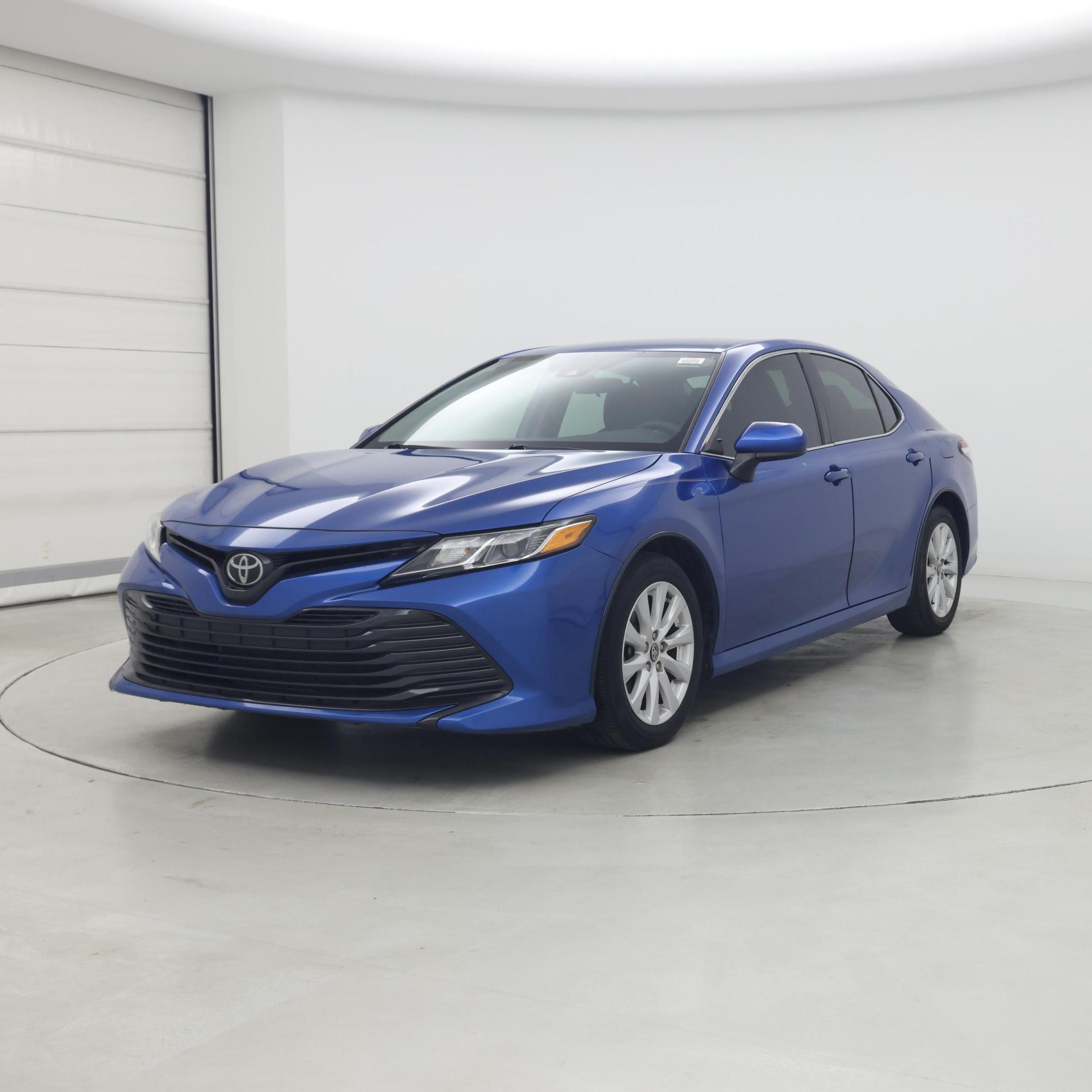 Thumbnail: 2020 Toyota Camry - 4