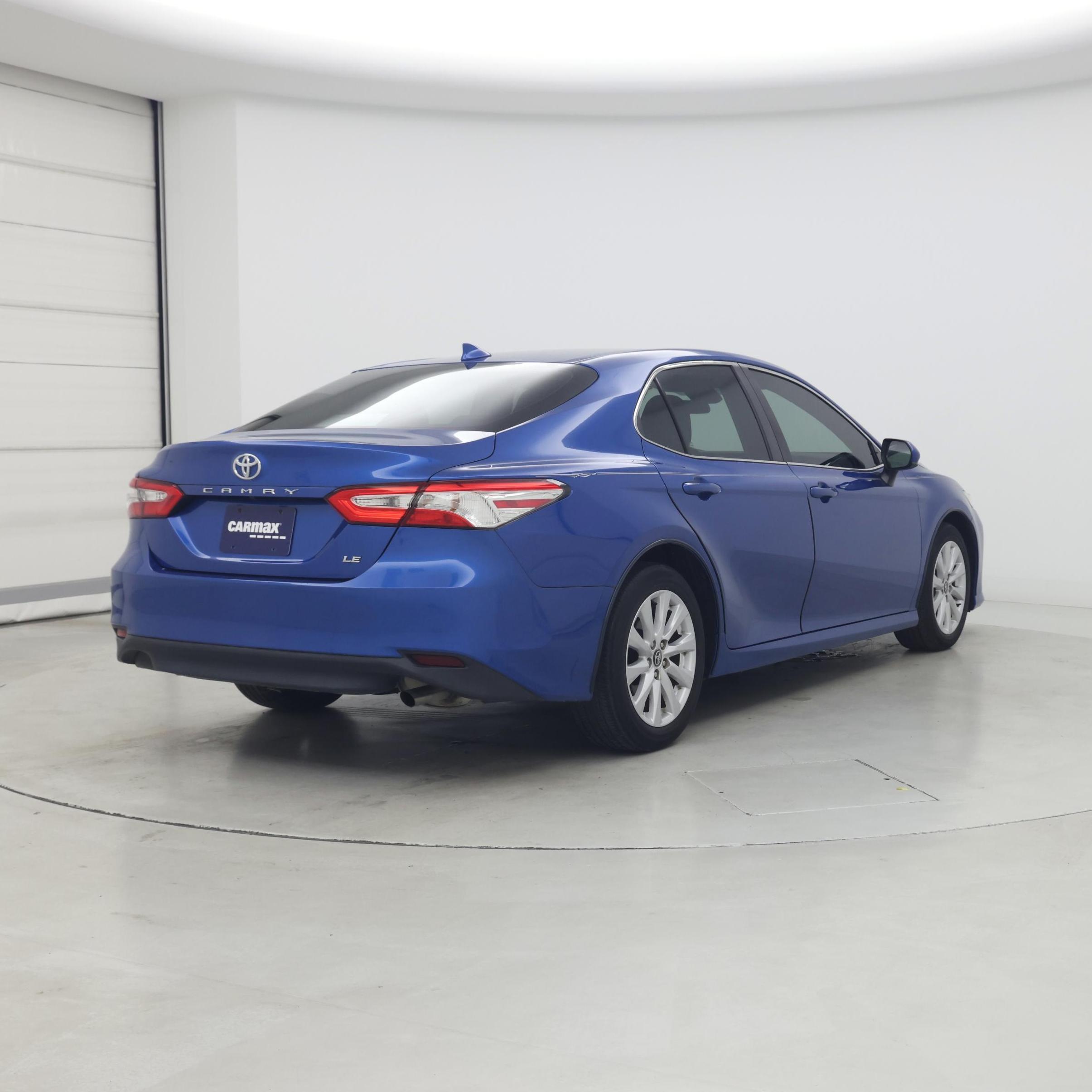 Thumbnail: 2020 Toyota Camry - 8