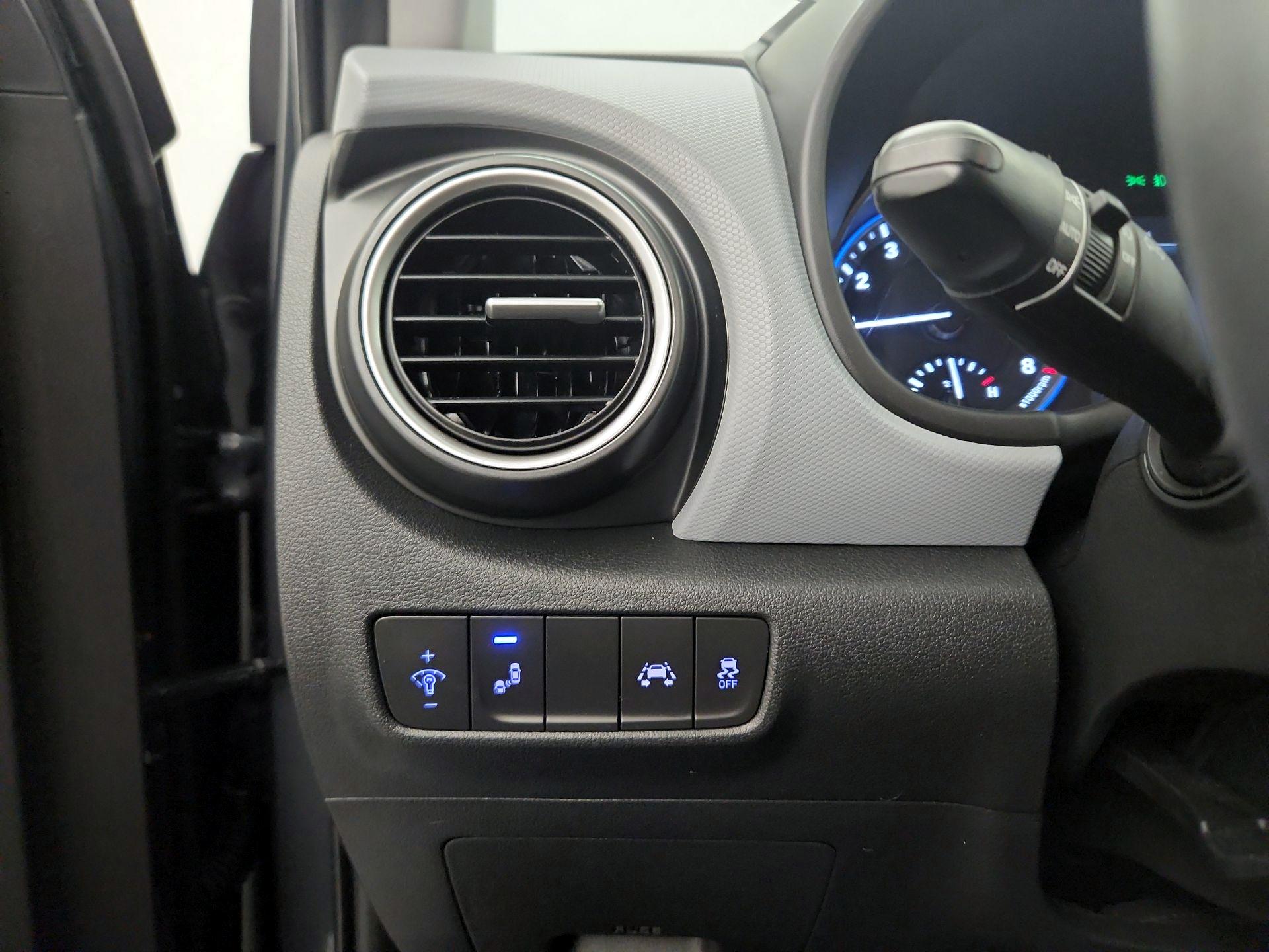 Thumbnail: 2021 Hyundai Kona - 13