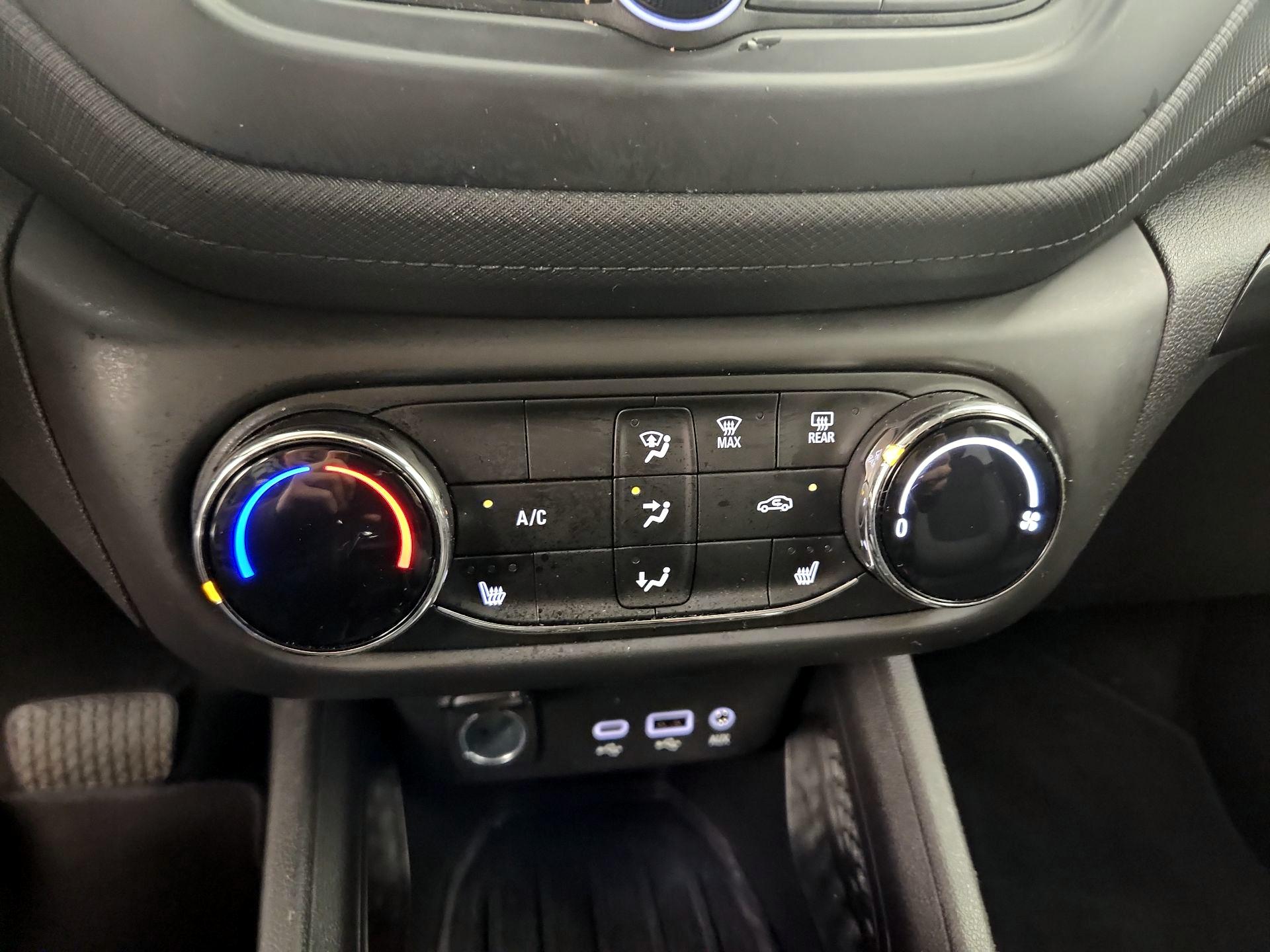 Thumbnail: 2023 Chevrolet TrailBlazer - 16
