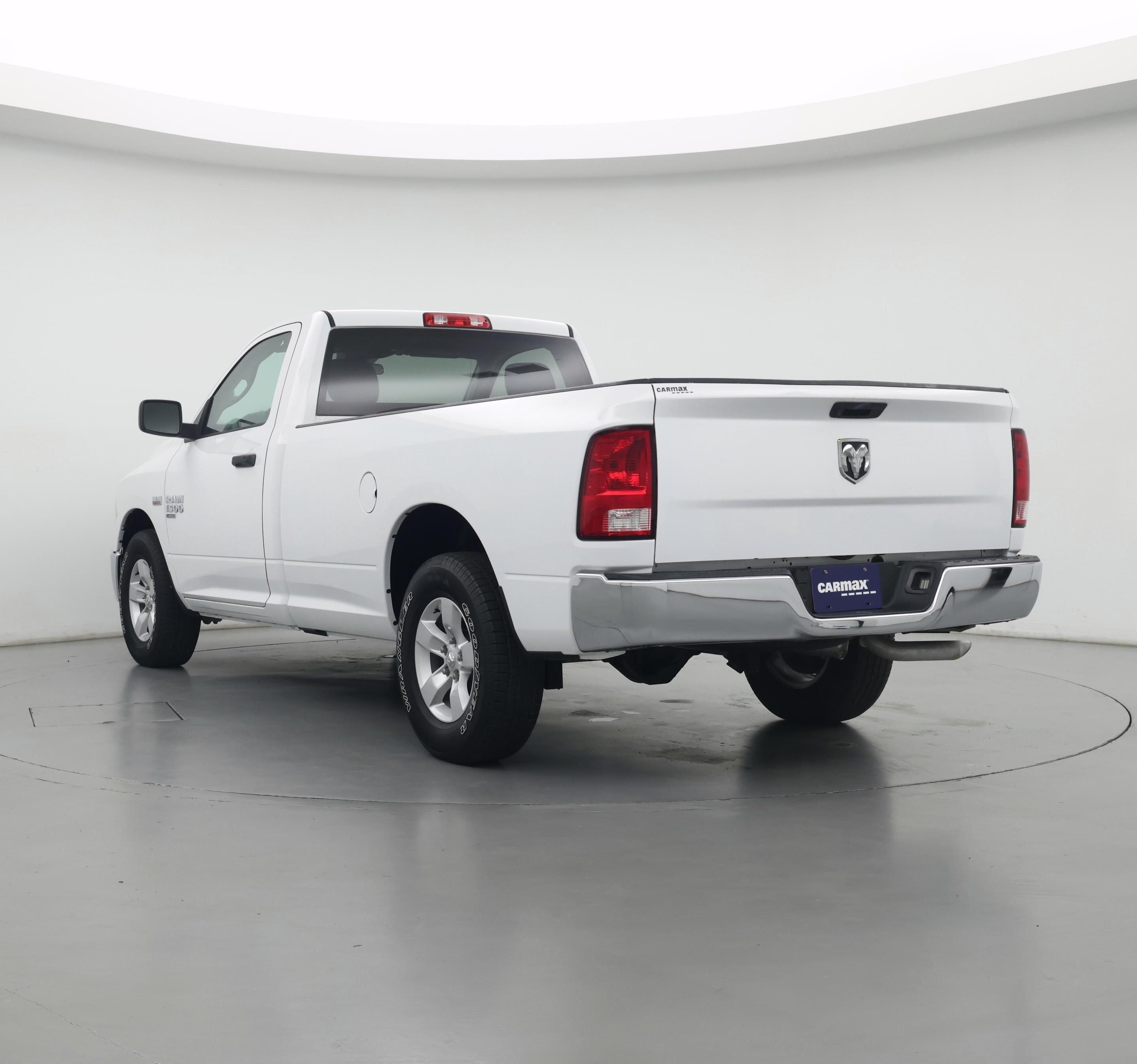 Thumbnail: 2020 RAM 1500 Classic - 2