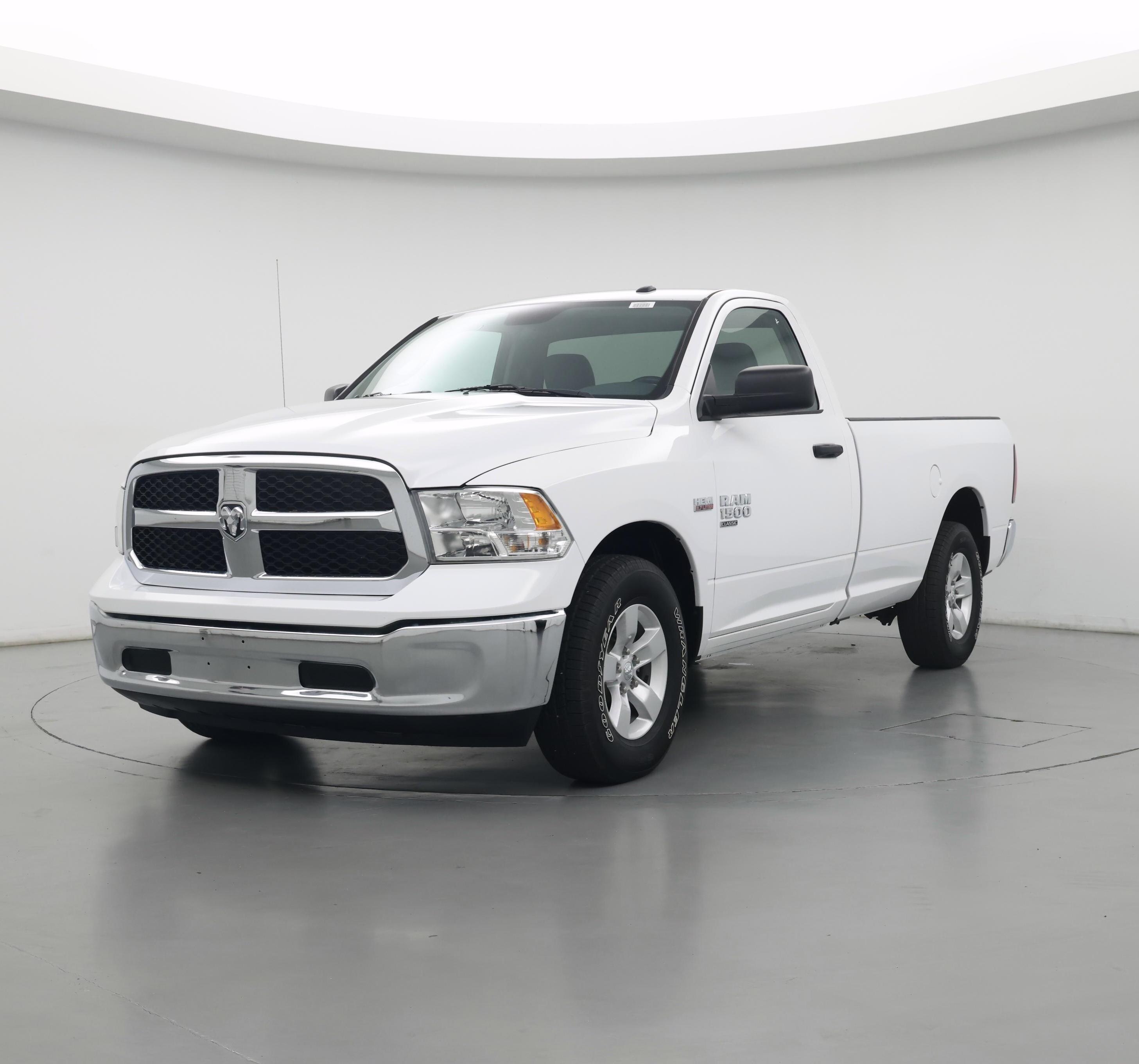 Thumbnail: 2020 RAM 1500 Classic - 4