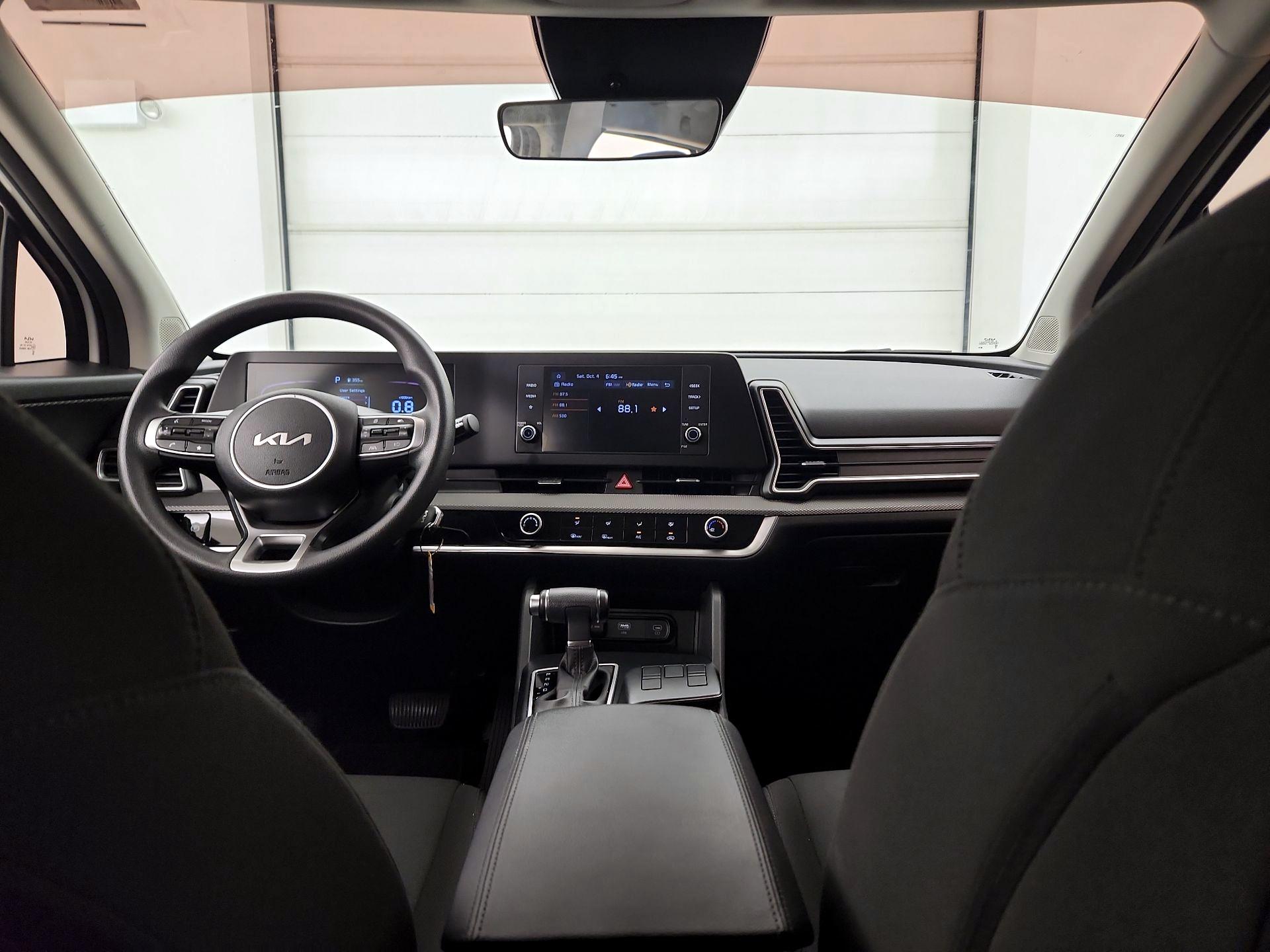 Thumbnail: 2023 Kia Sportage - 9