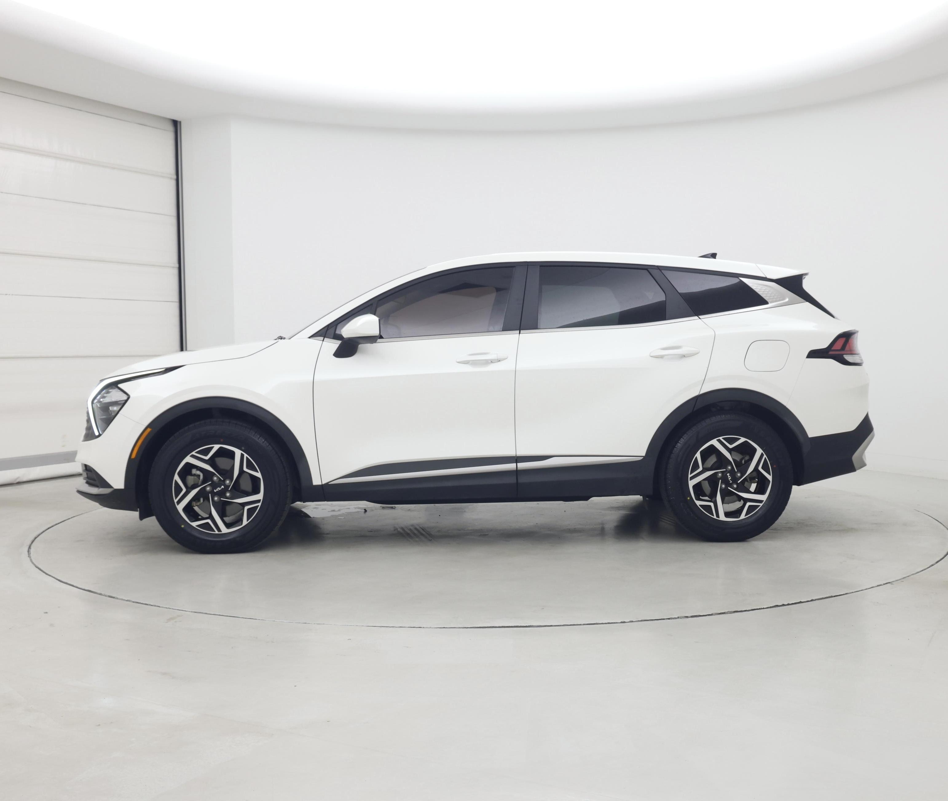 Thumbnail: 2023 Kia Sportage - 3