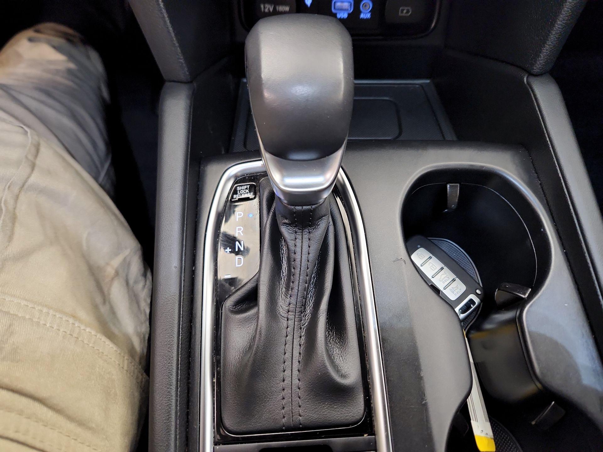 Thumbnail: 2020 Hyundai Santa Fe - 17