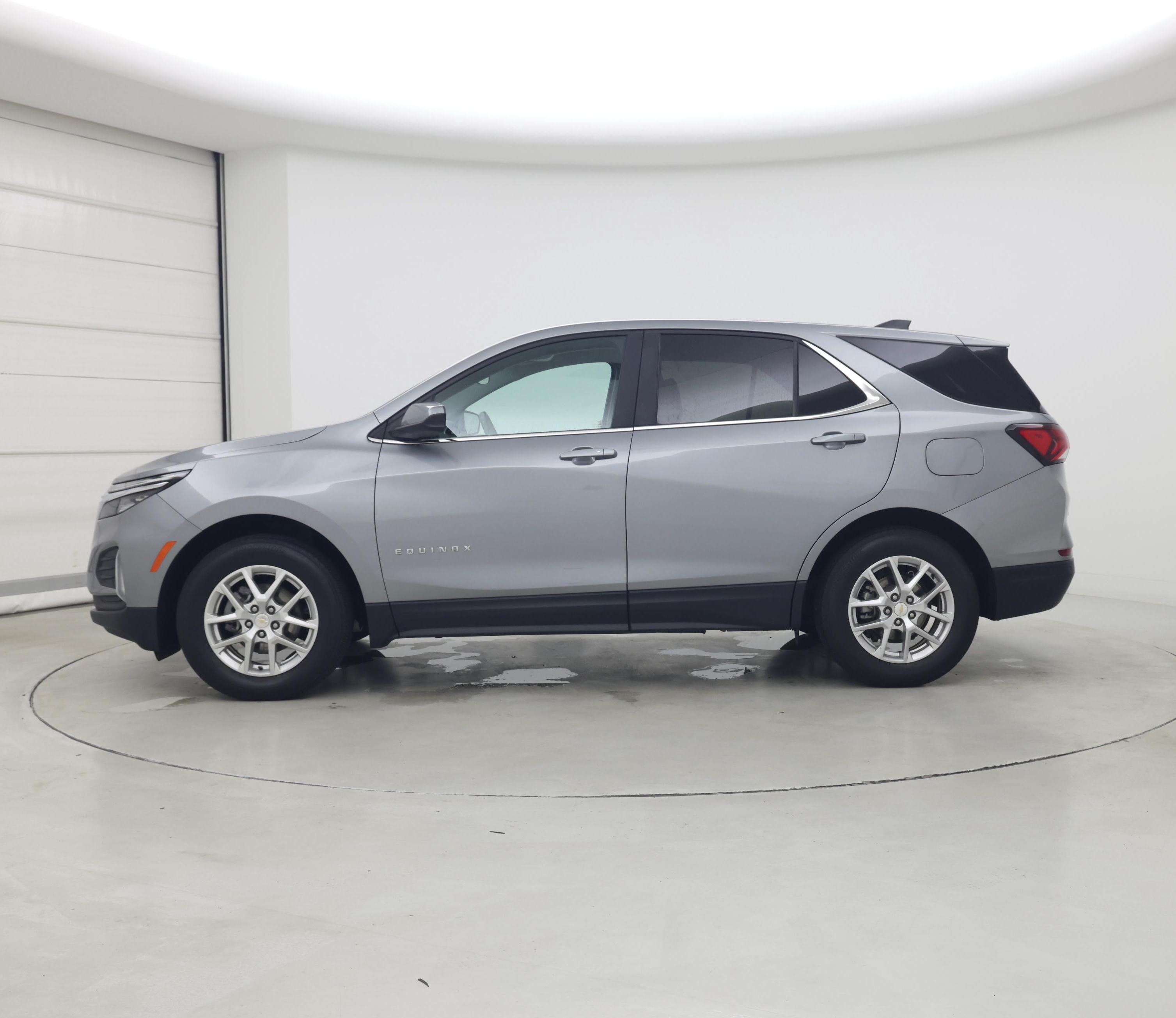 Thumbnail: 2023 Chevrolet Equinox - 3