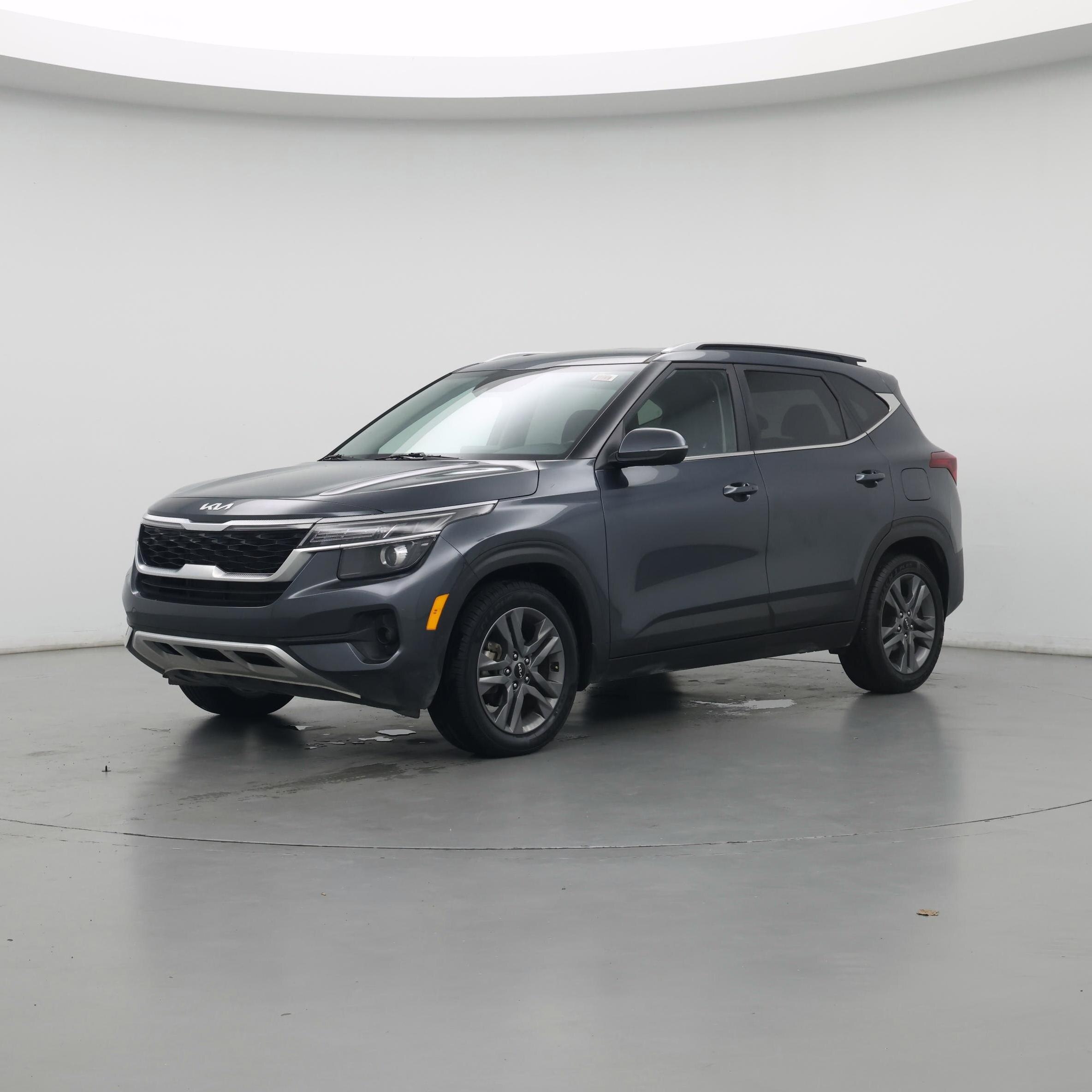 Thumbnail: 2023 Kia Seltos - 2