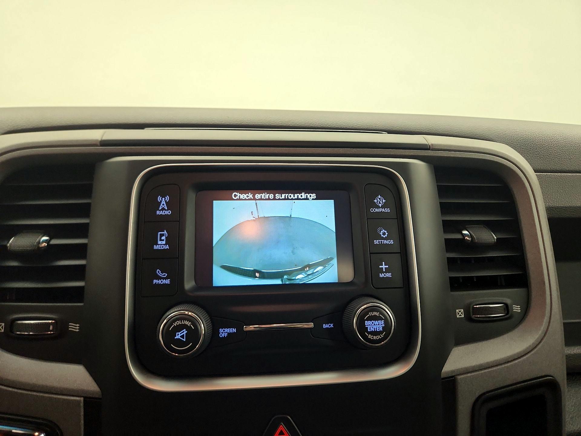 Thumbnail: 2020 RAM 1500 Classic - 14