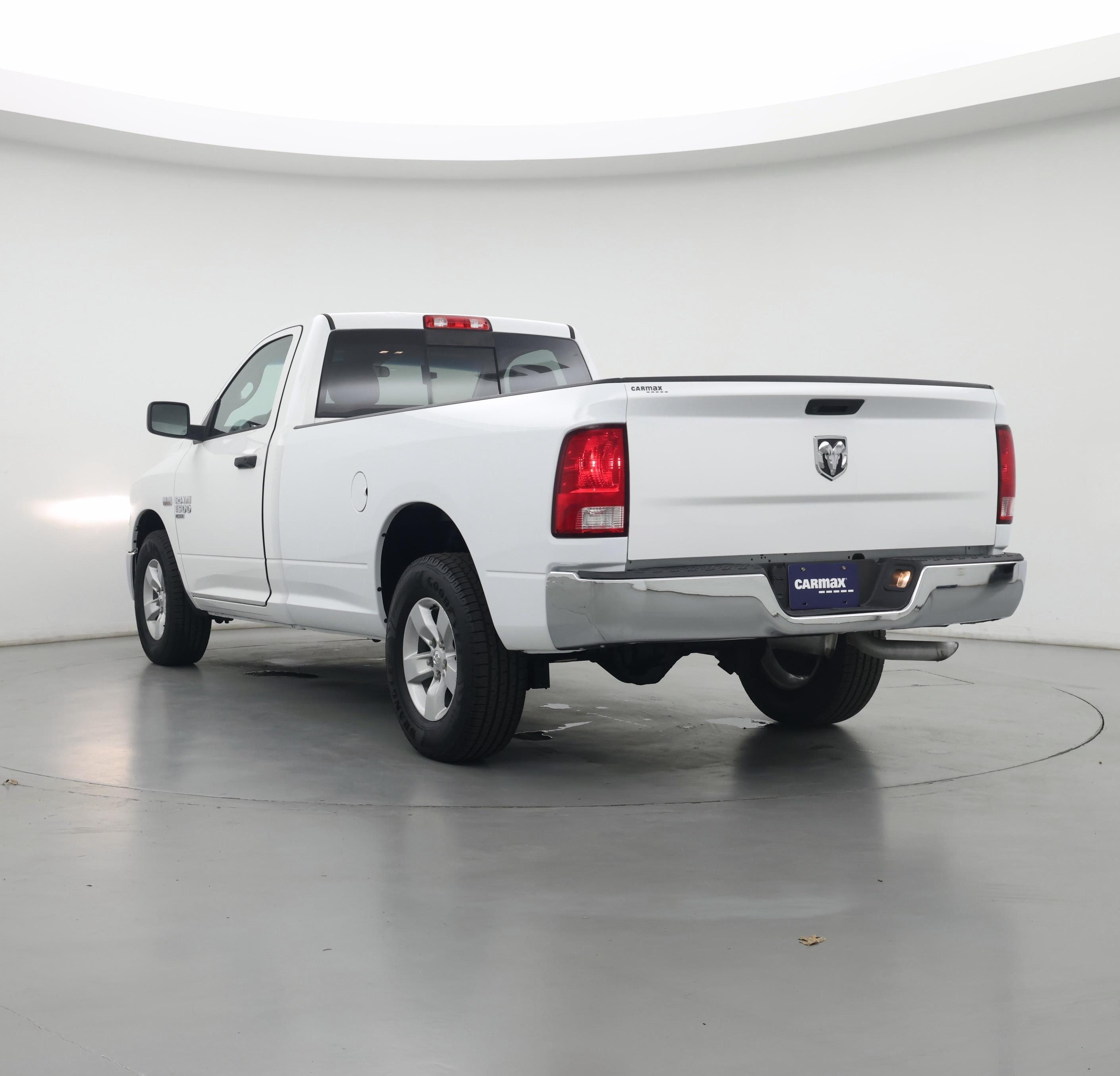 Thumbnail: 2020 RAM 1500 Classic - 2