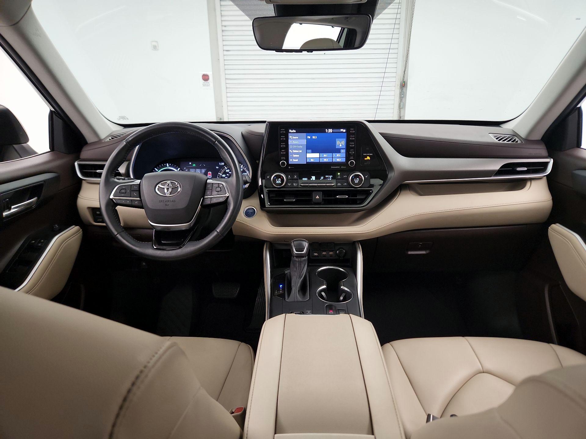 Thumbnail: 2021 Toyota Highlander - 9
