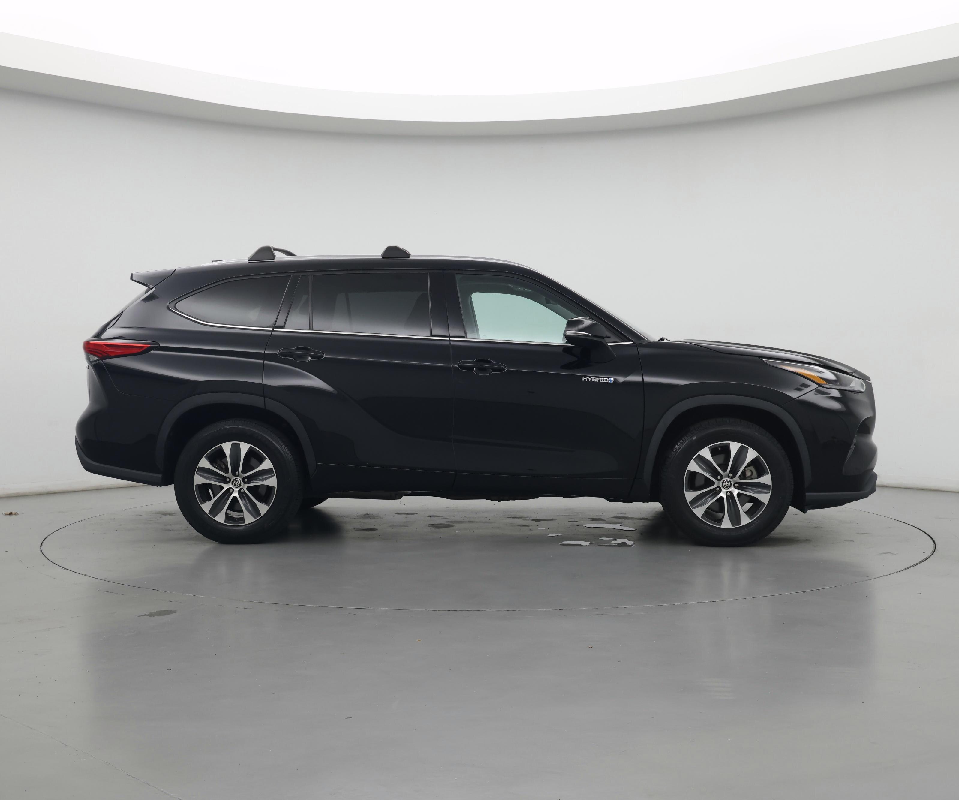 Thumbnail: 2021 Toyota Highlander - 7
