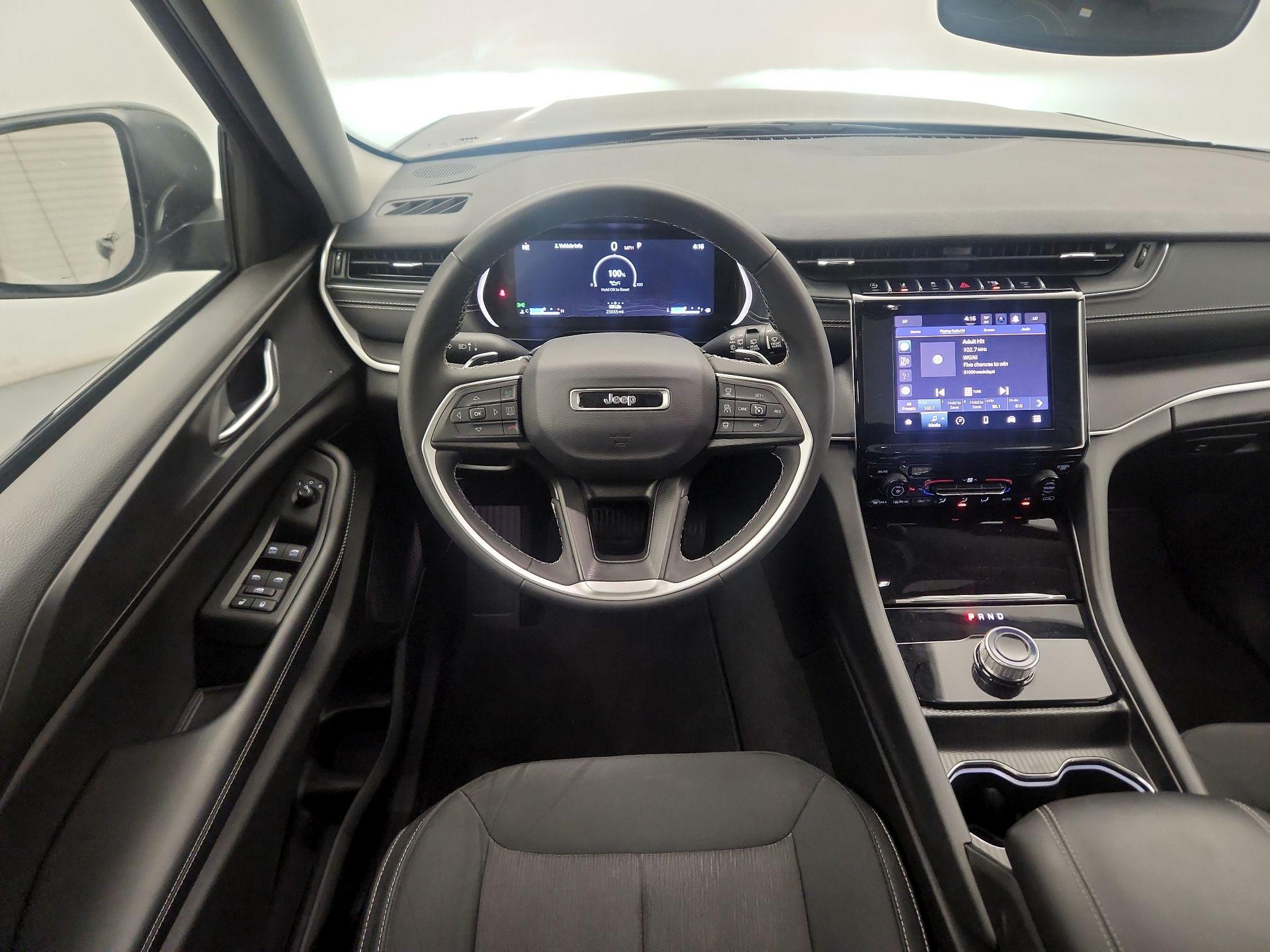 Thumbnail: 2023 Jeep Grand Cherokee - 10