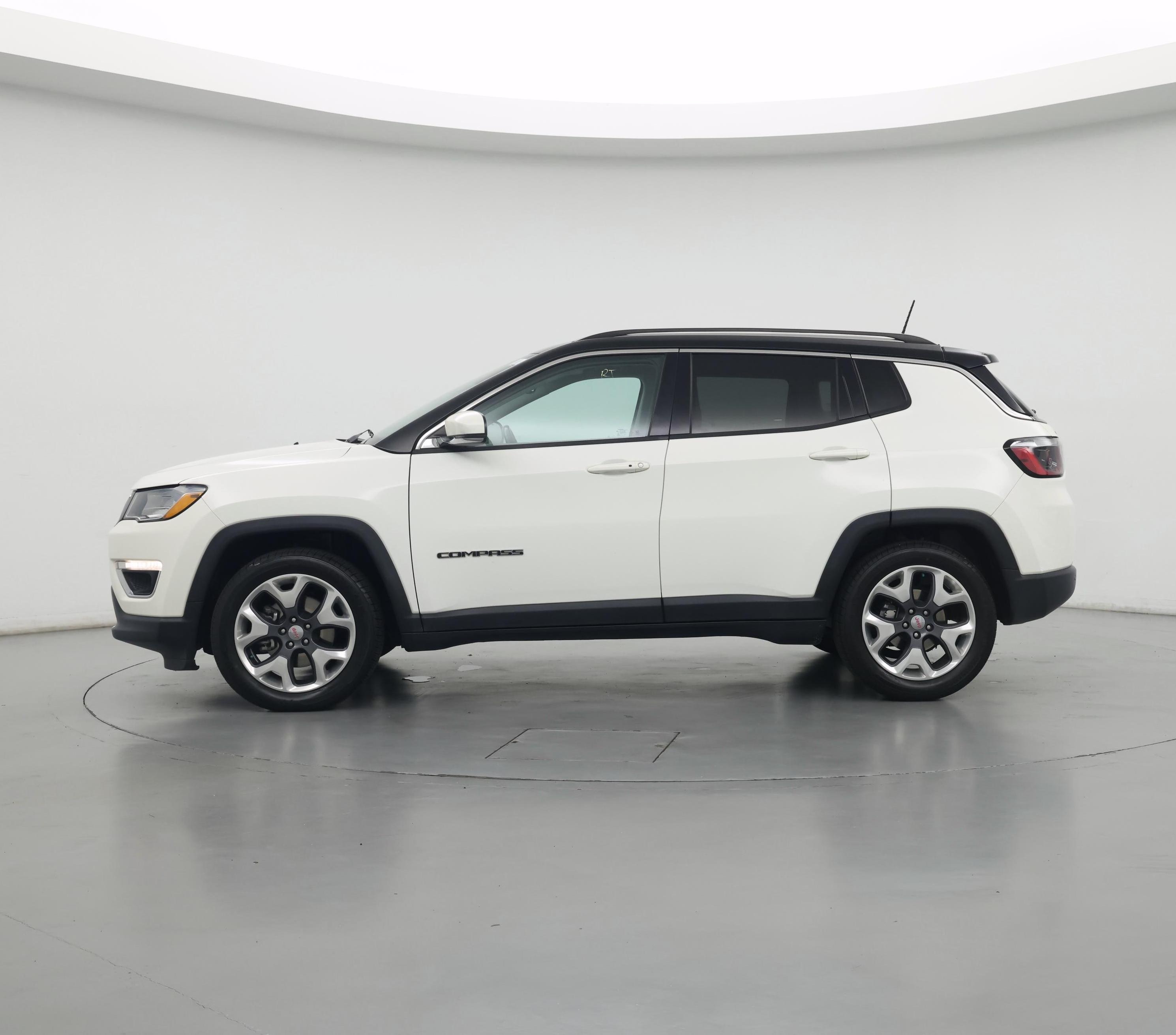 Thumbnail: 2021 Jeep Compass - 3