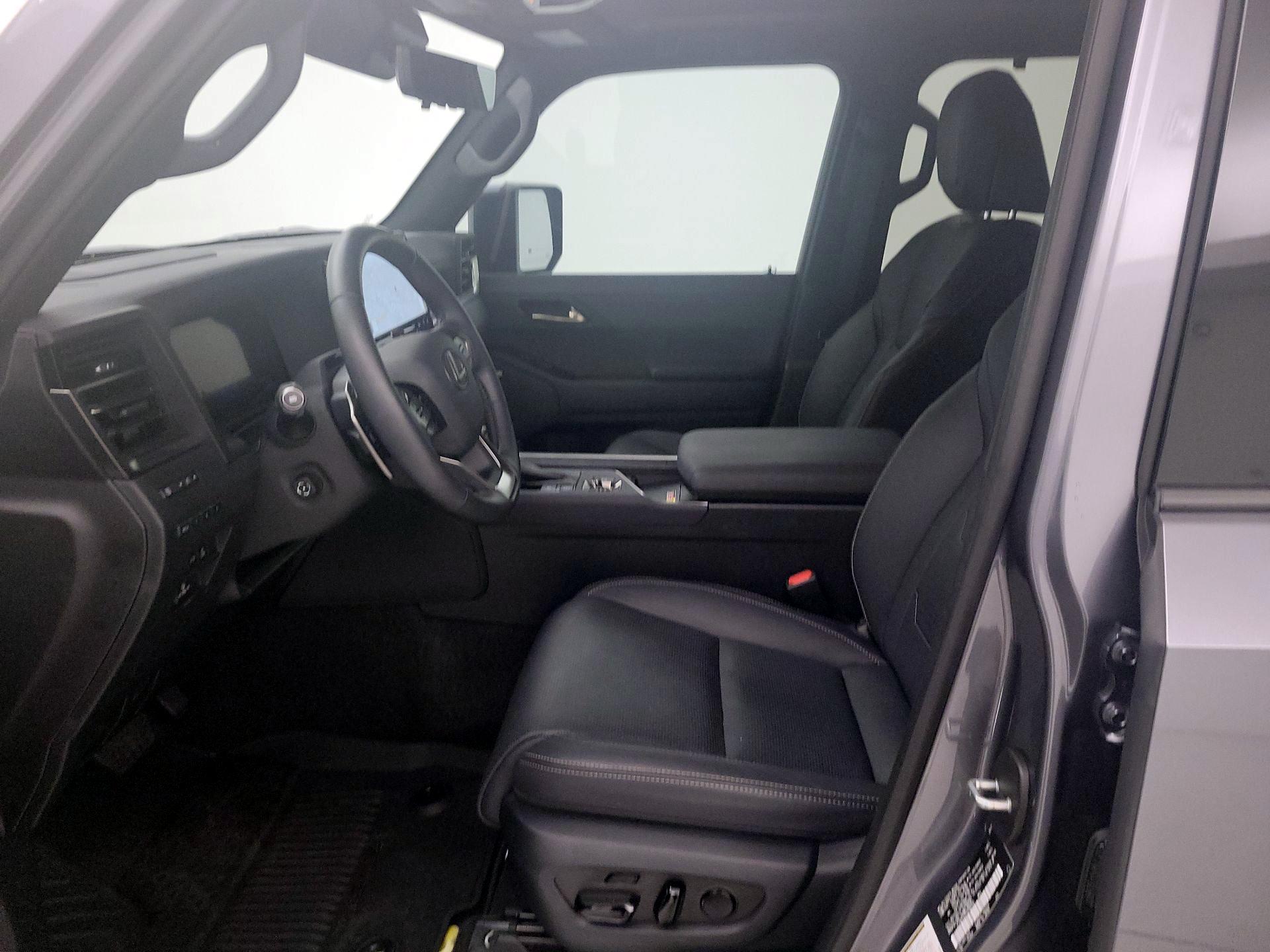 Thumbnail: 2025 Lexus GX - 11