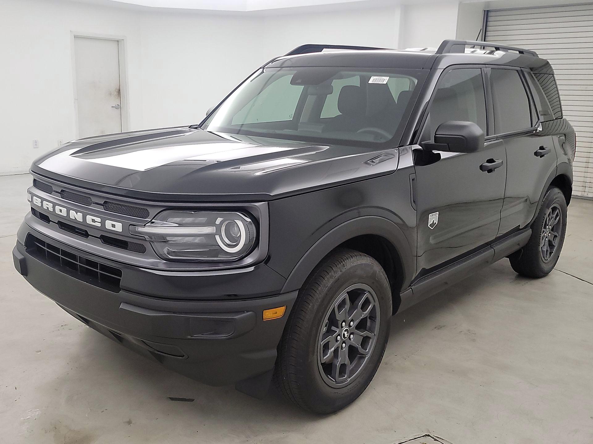 Thumbnail: 2023 Ford Bronco Sport - 3