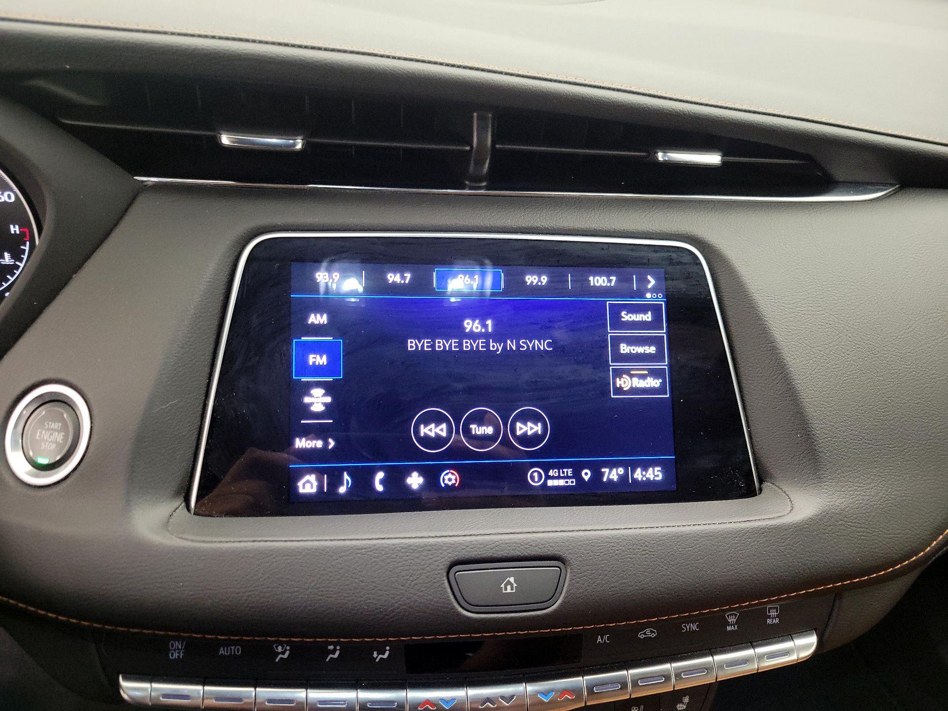 Thumbnail: 2023 Cadillac XT4 - 15