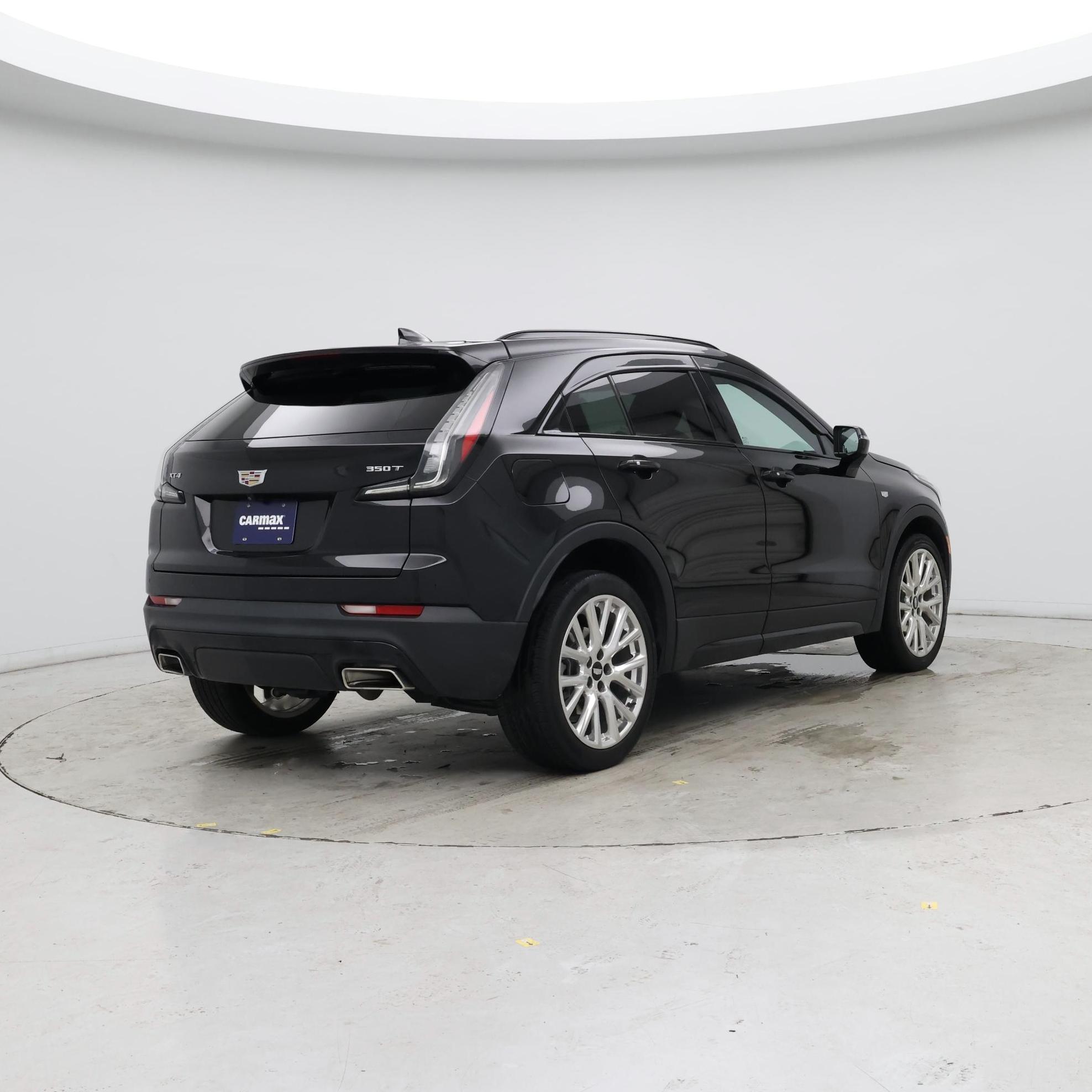 Thumbnail: 2023 Cadillac XT4 - 8