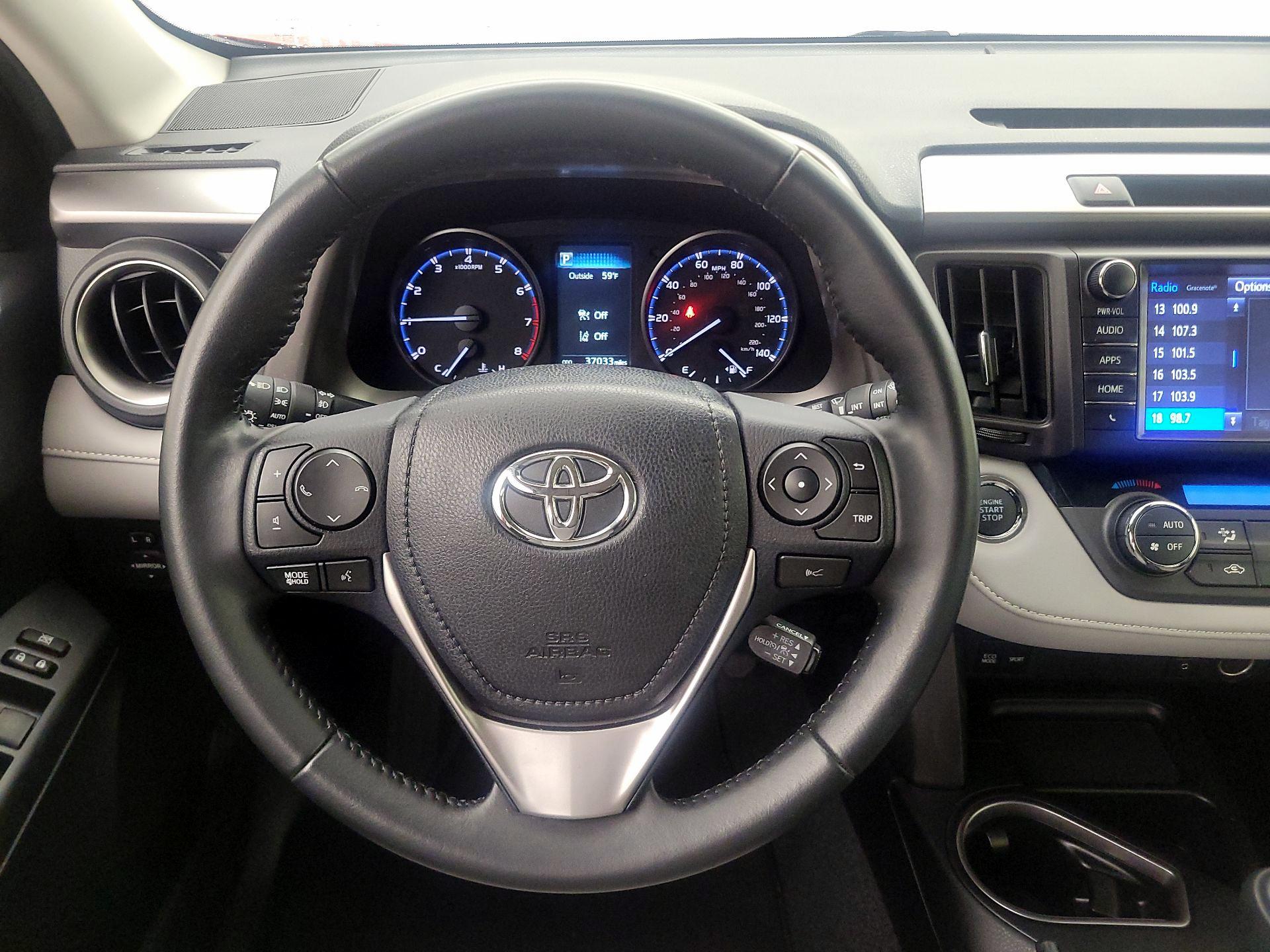 Thumbnail: 2017 Toyota RAV4 - 10