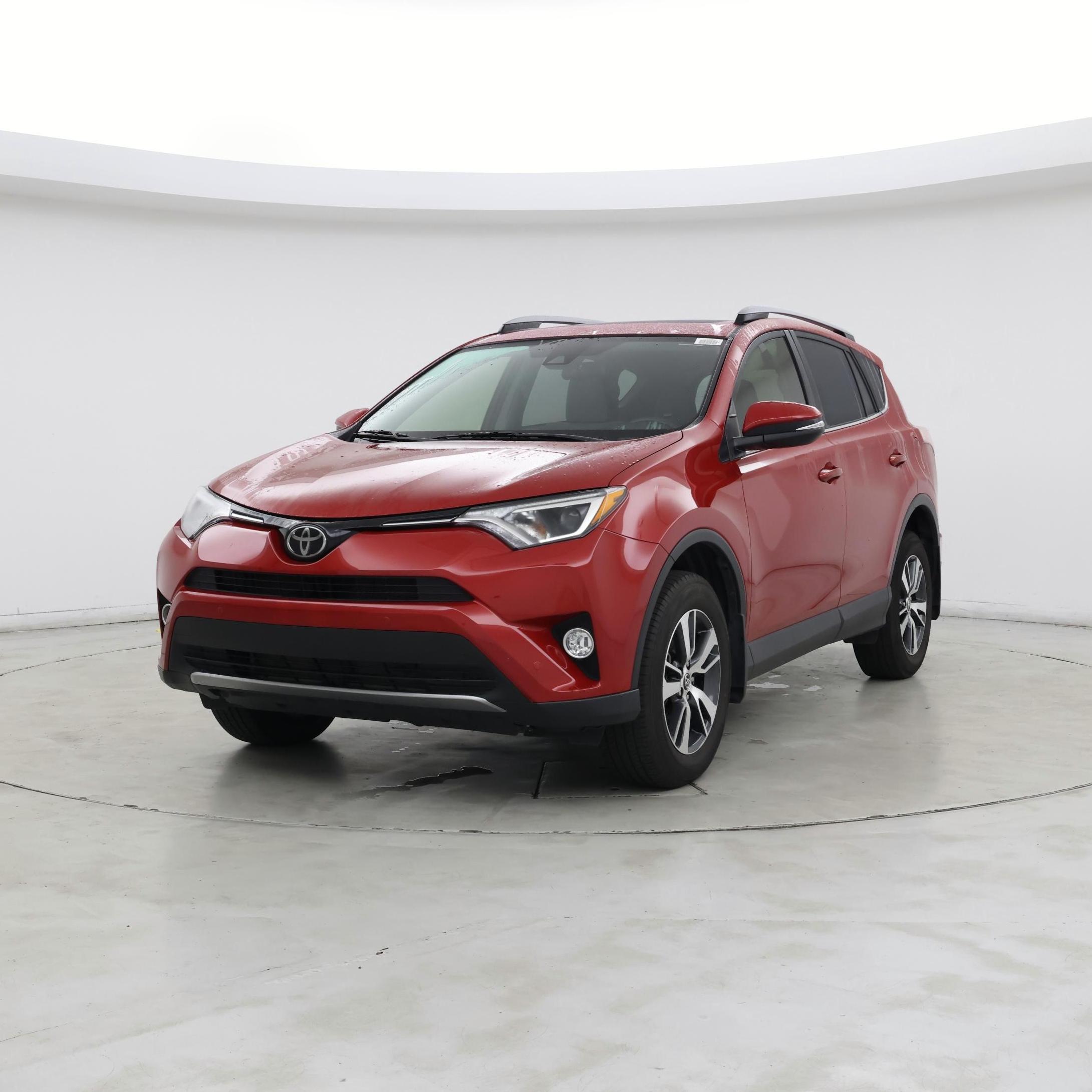 Thumbnail: 2017 Toyota RAV4 - 4